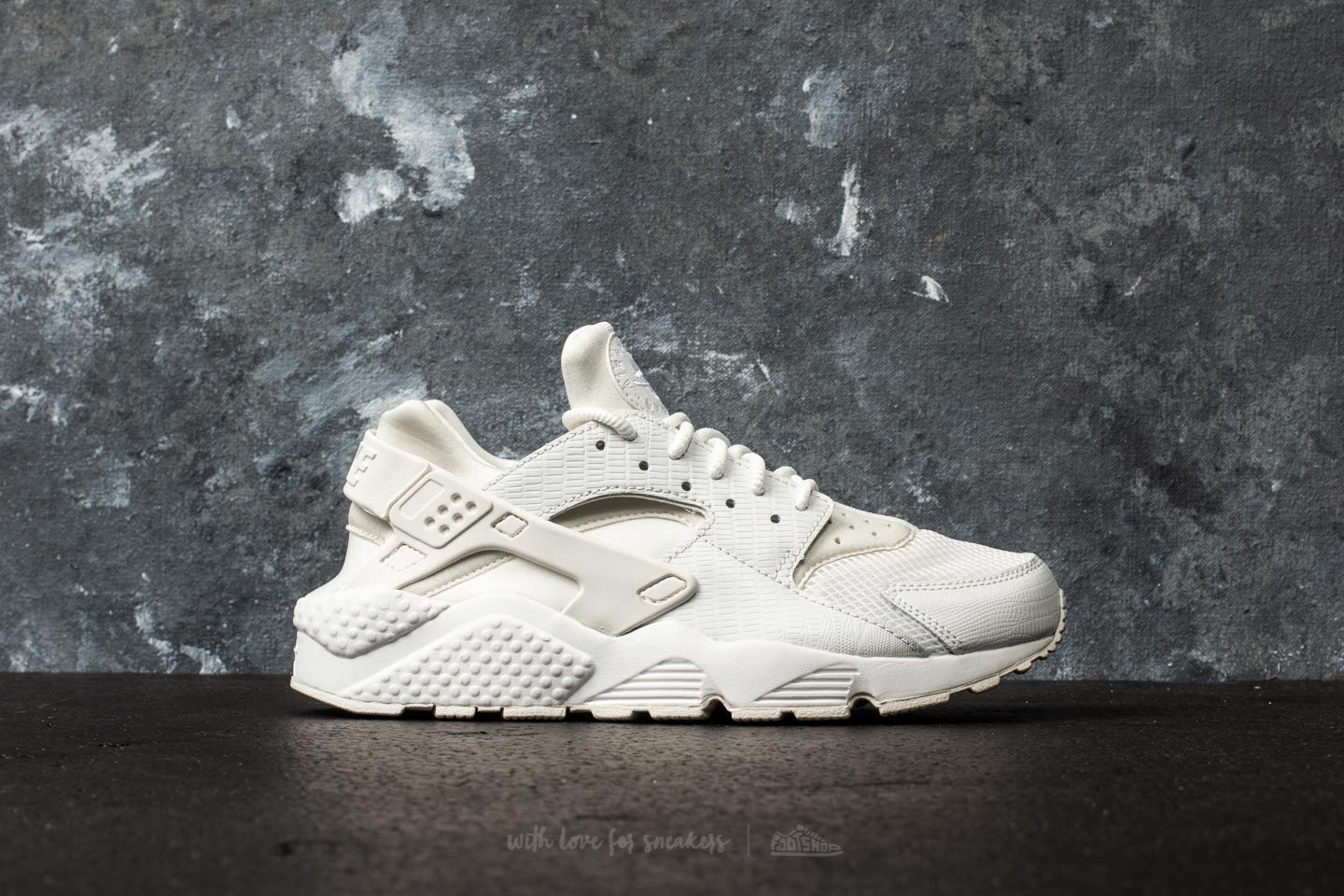 Scarpe uomo Nike W Air Huarache Run SE Summit White/ Summit White