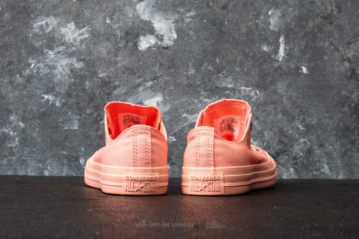 Women's shoes Converse Chuck Taylor All Star OX Pale Coral/ Pale Coral/ Gold