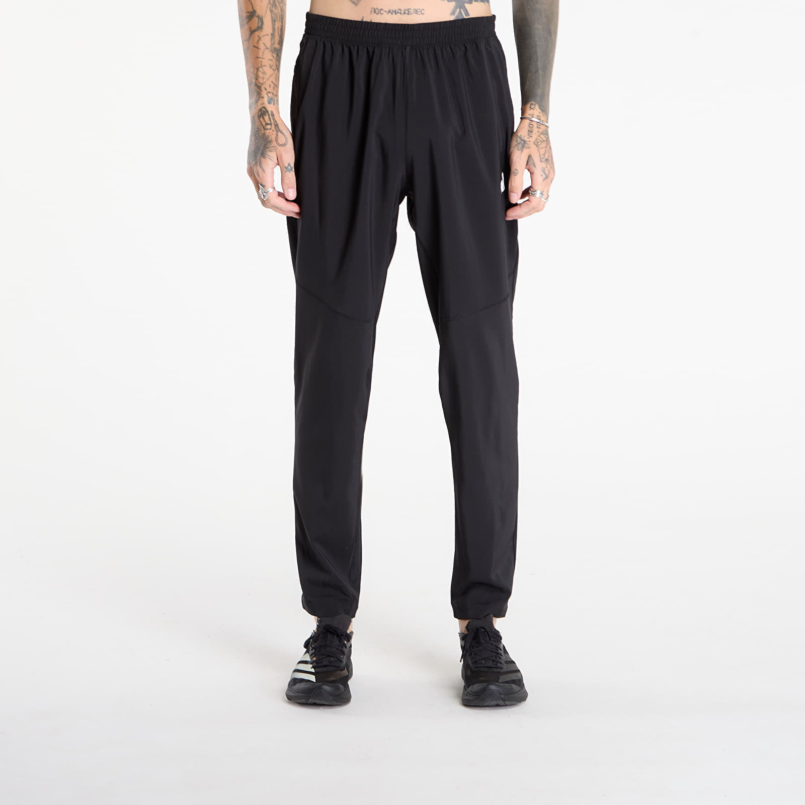 Pantaloni adidas Own The Run Joggers Black S
