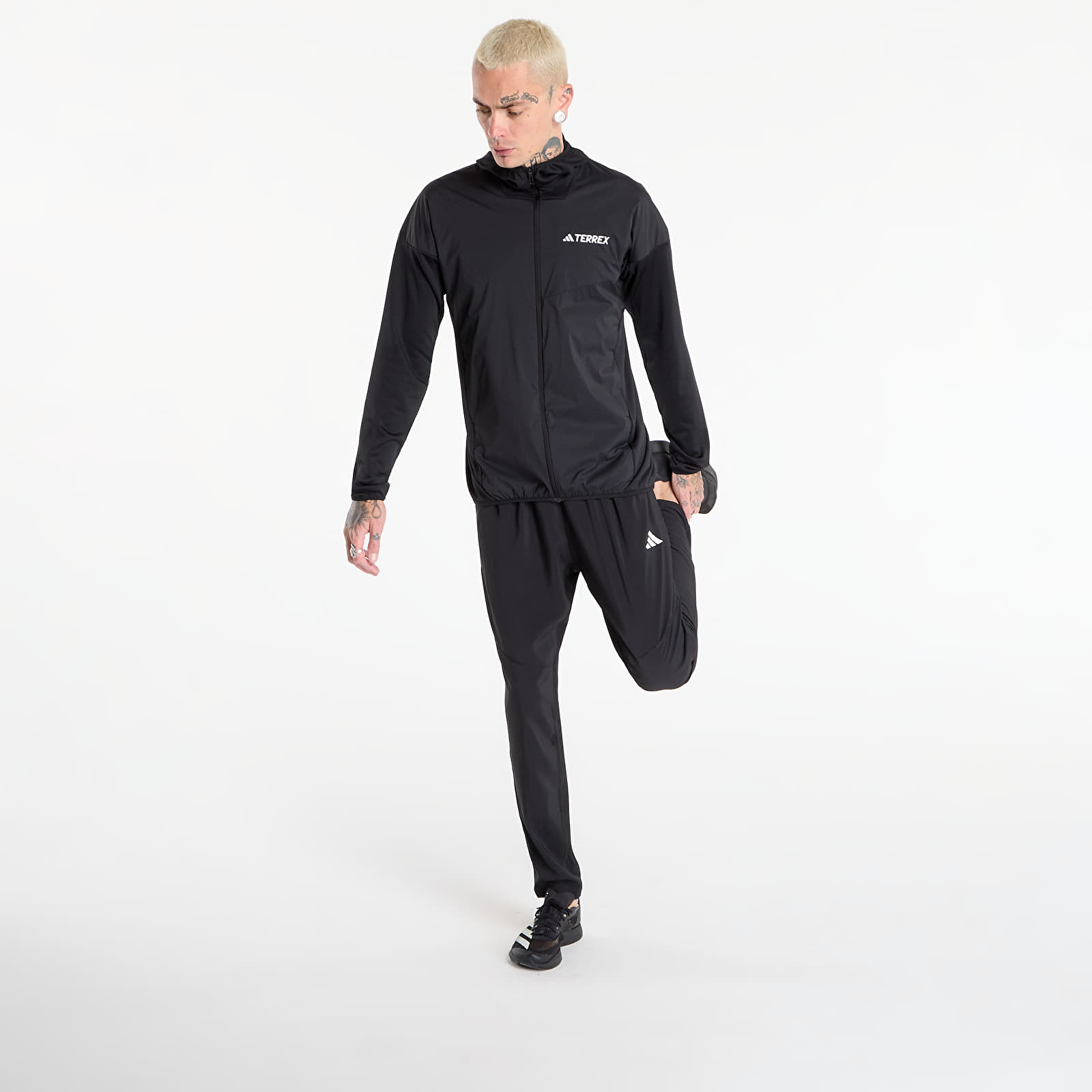 Sweatjacken und Sweatshirts adidas Terrex Xperior Climawarm+ Wind Light Fleece Hooded Jacket Black/ Willow Grey/ Light Rosewood