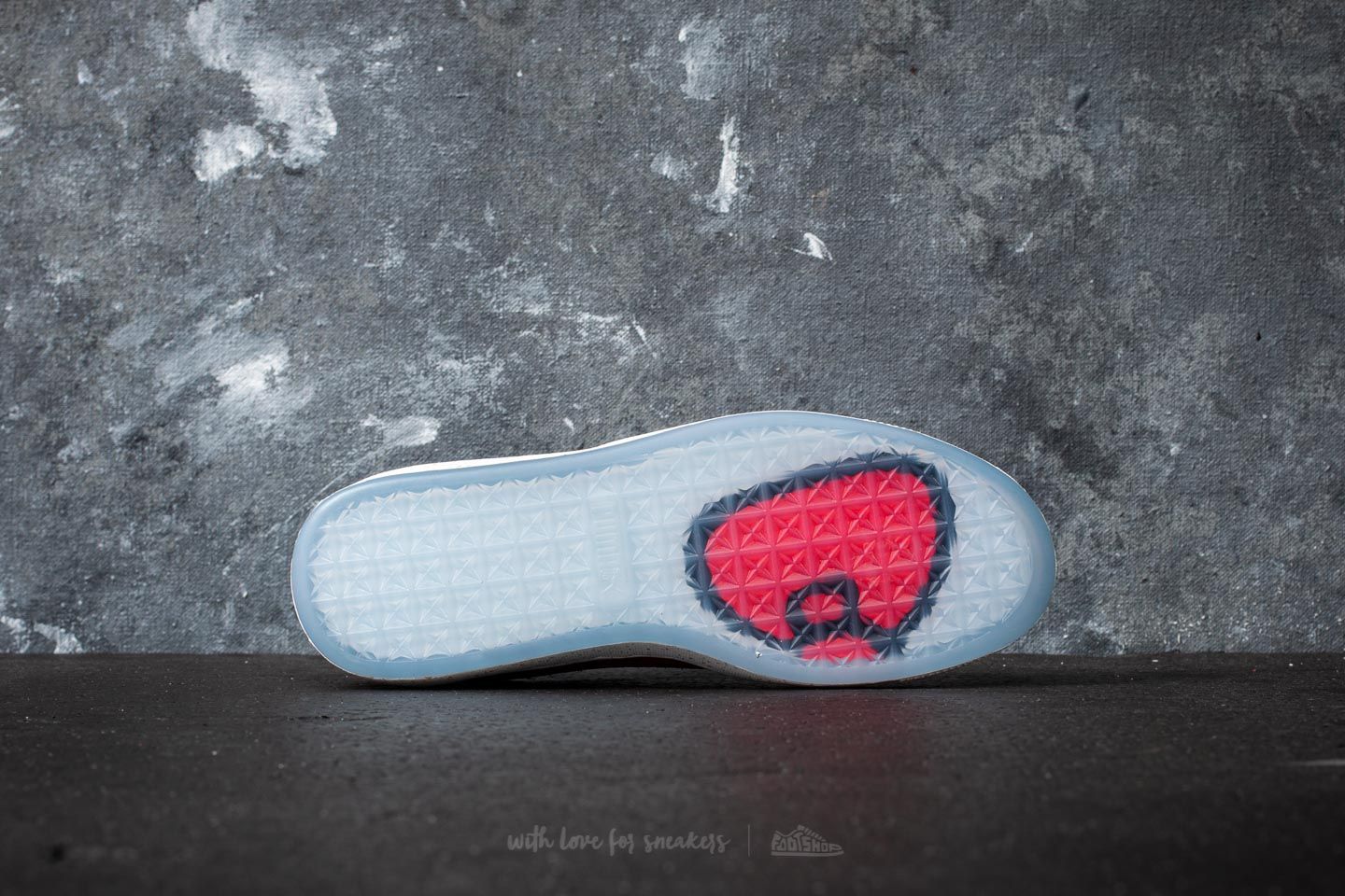 Kids' sneakers and shoes Puma Suede Classic x Hello Kitty Jr Bright Red-Bright Red