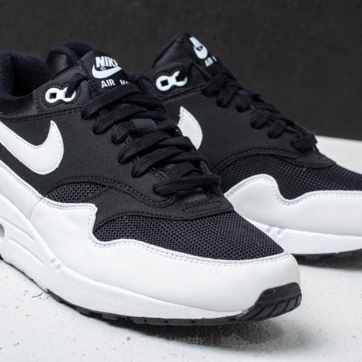 The Nike Air Max 1 “White Black” Brings in the New Year – DTLR