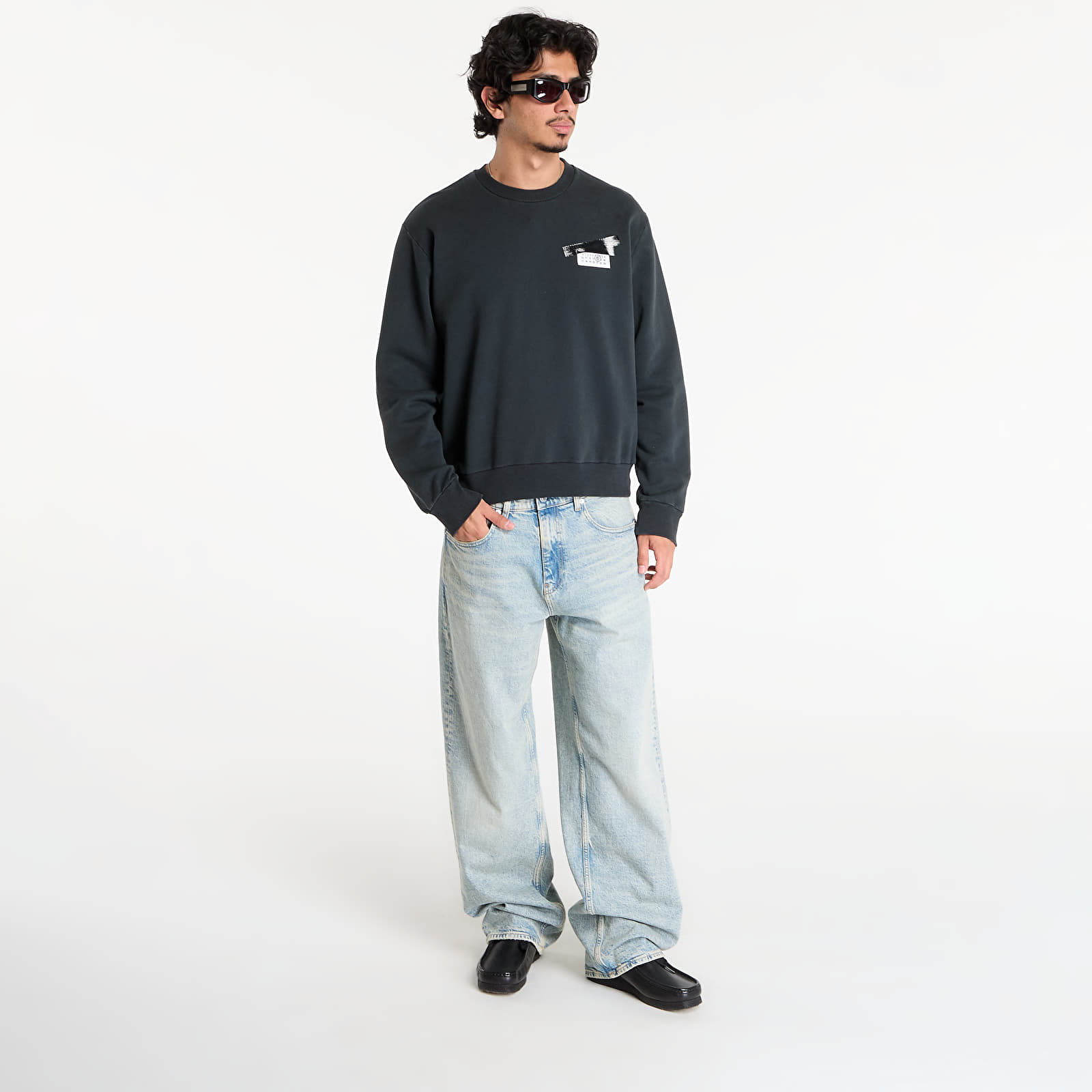 Mikinas ar kapuci un sporta krekli MM6 Maison Margiela Sweatshirt Washed Black