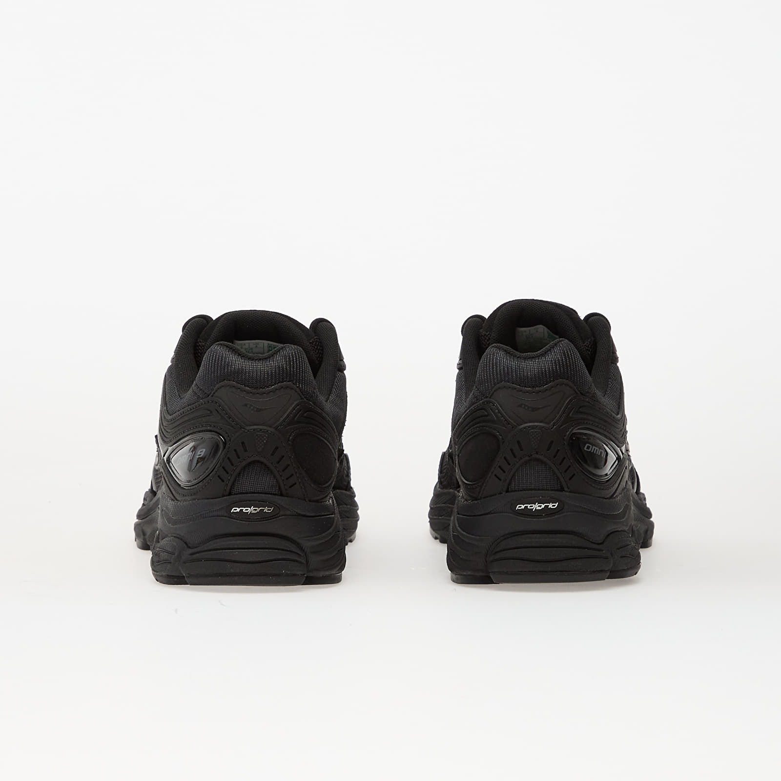 Vīriešu apavi Saucony Progrid Omni 9 Black