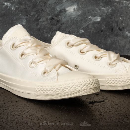 Converse all star big eyelet ox top