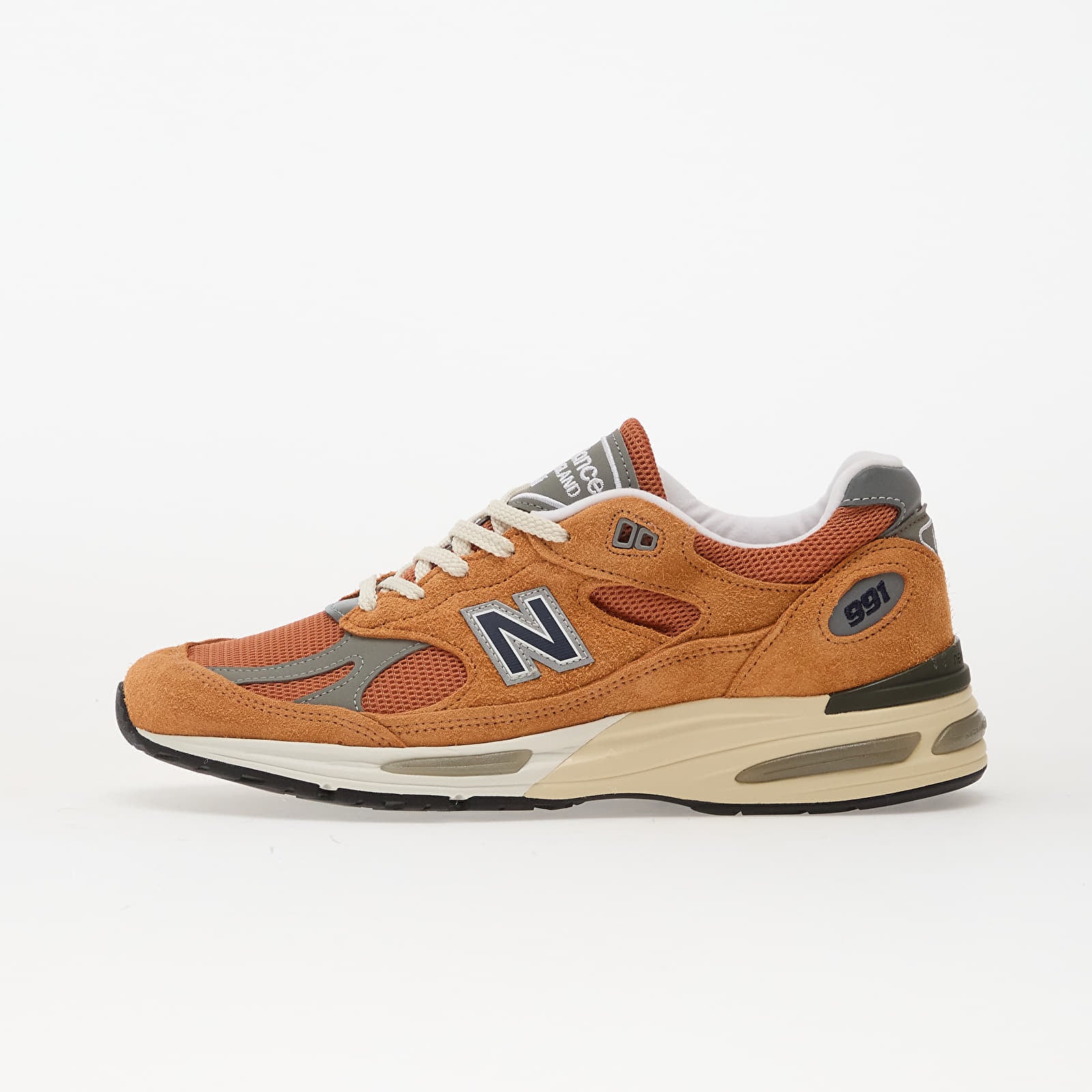 Levně Tenisky New Balance Made in UK 991v2 Grounded Pastels Orange