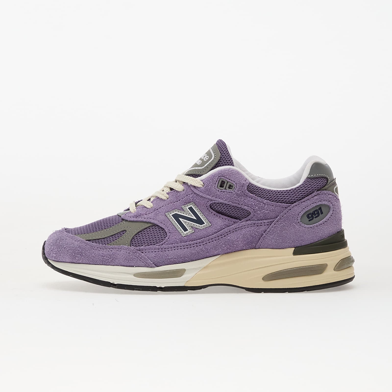Levně Tenisky New Balance Made in UK 991v2 Grounded Pastels Purple/ Violet