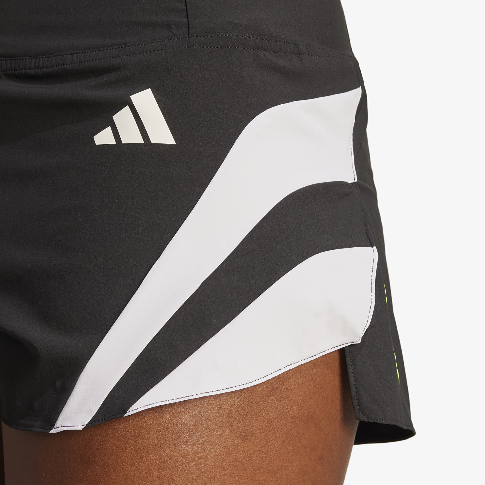 Sieviešu šorti adidas Adizero Archive Running Gel Short Black/ White