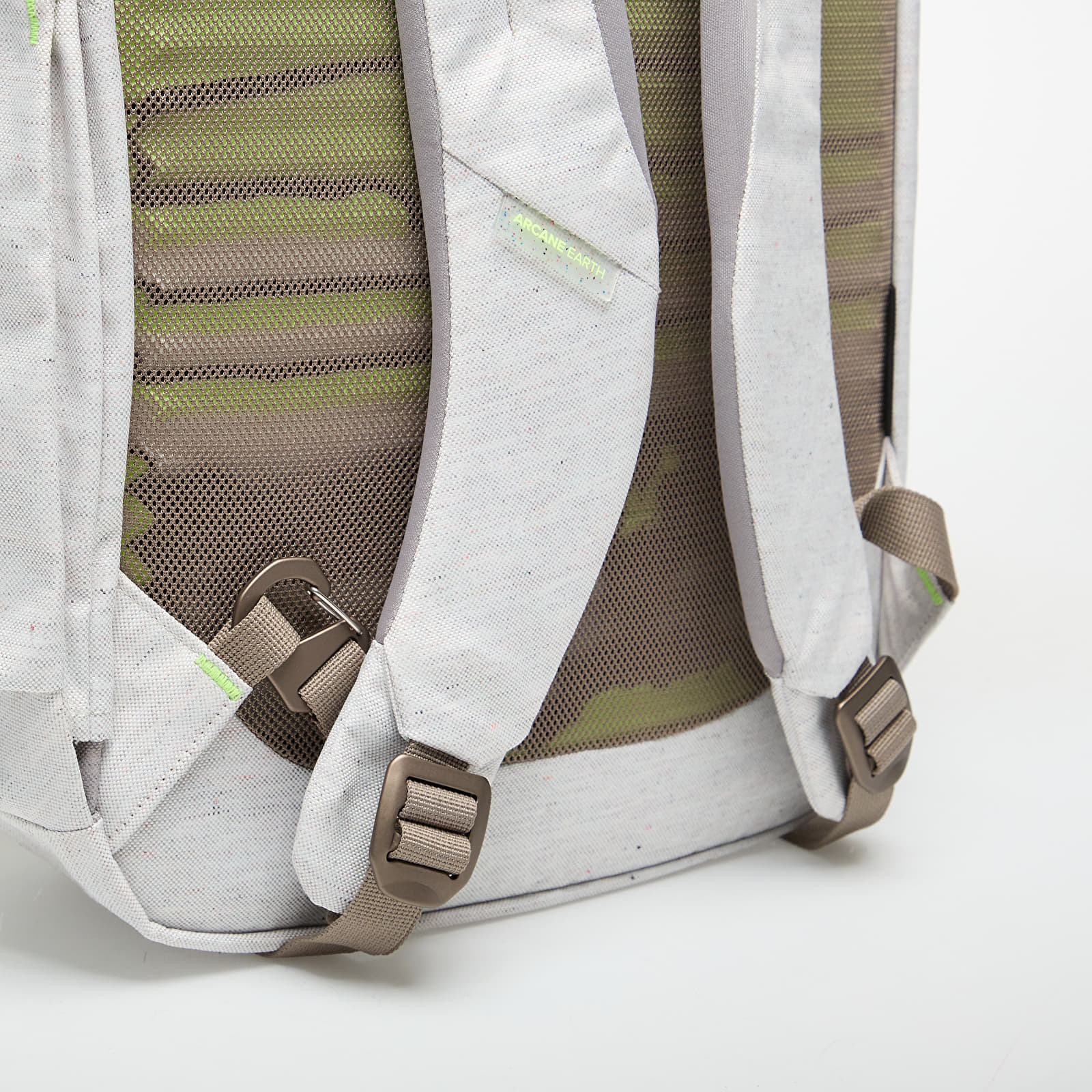 Zaini Osprey Arcane Earth Roll Top Pediment Grey