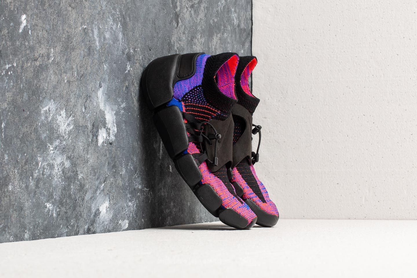Herren Sneaker und Schuhe Nike Footscape Flyknit DM Hyper Grape/ Black
