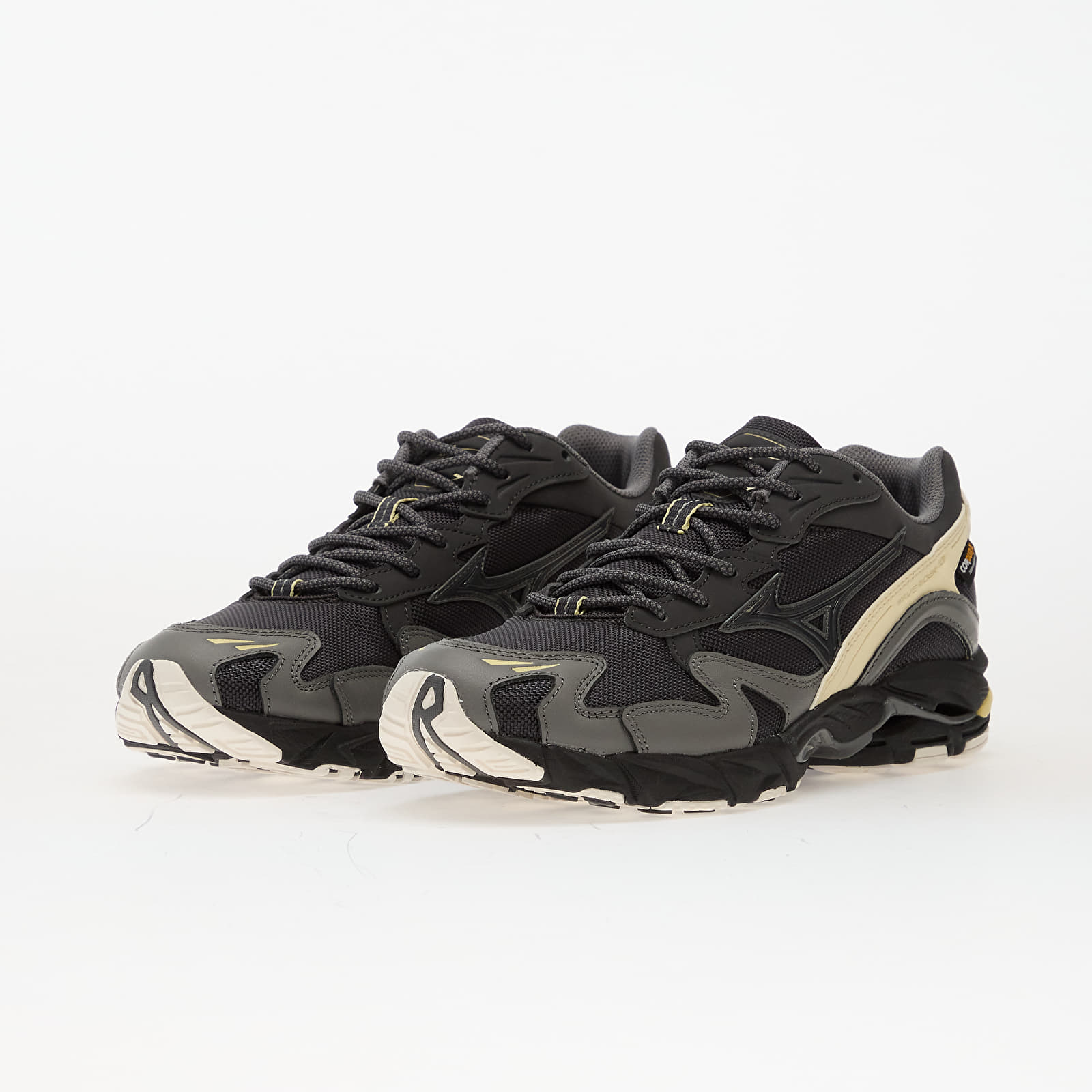Herren Sneaker und Schuhe Mizuno Wave Rider 10 Cordura Black Sand/ Quiet Shade/ Banana Crape