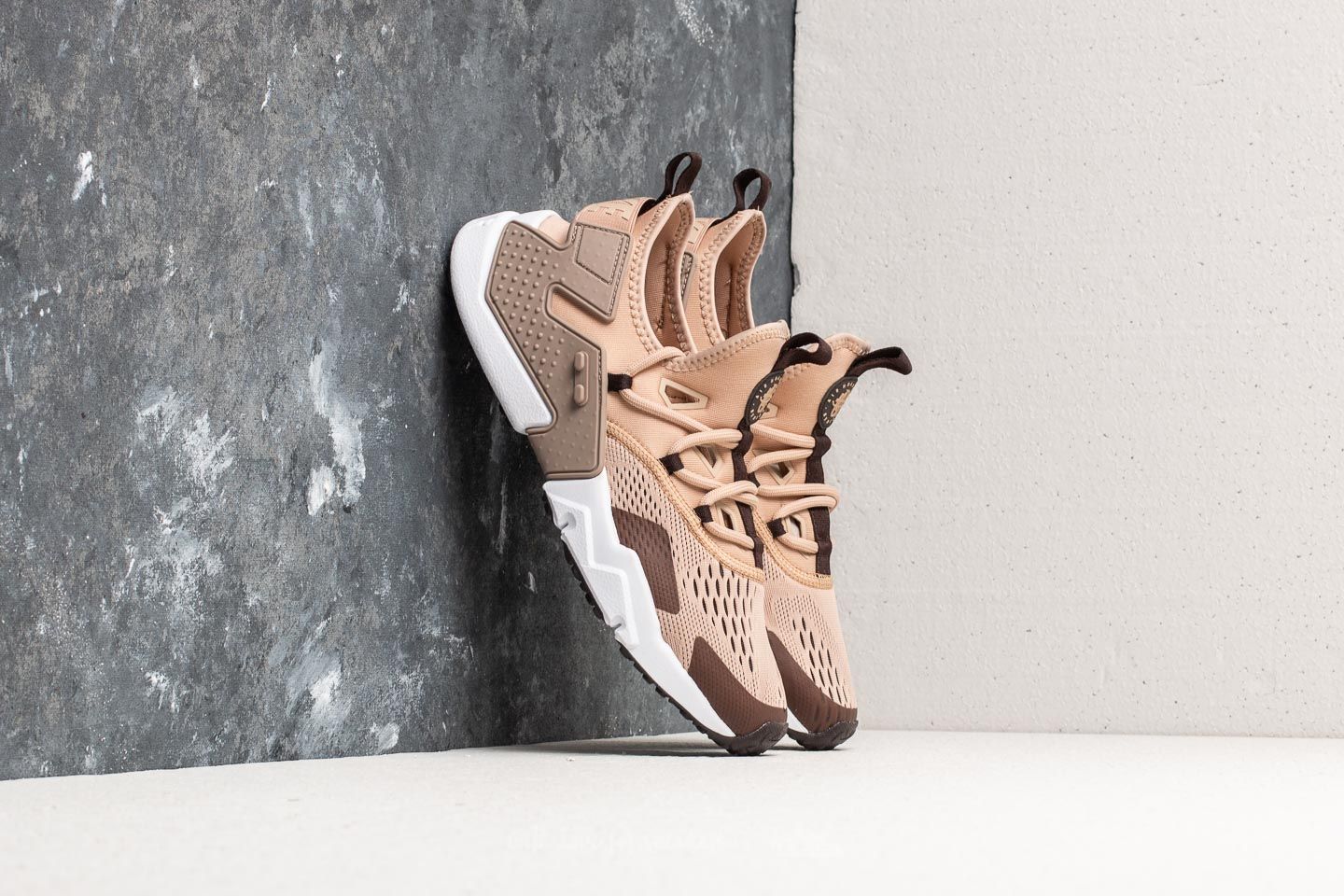 Nike air huarache drift homme marron best sale