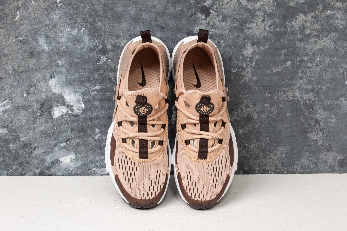 Men s shoes Nike Air Huarache Drift Breathe Sand Velvet Brown
