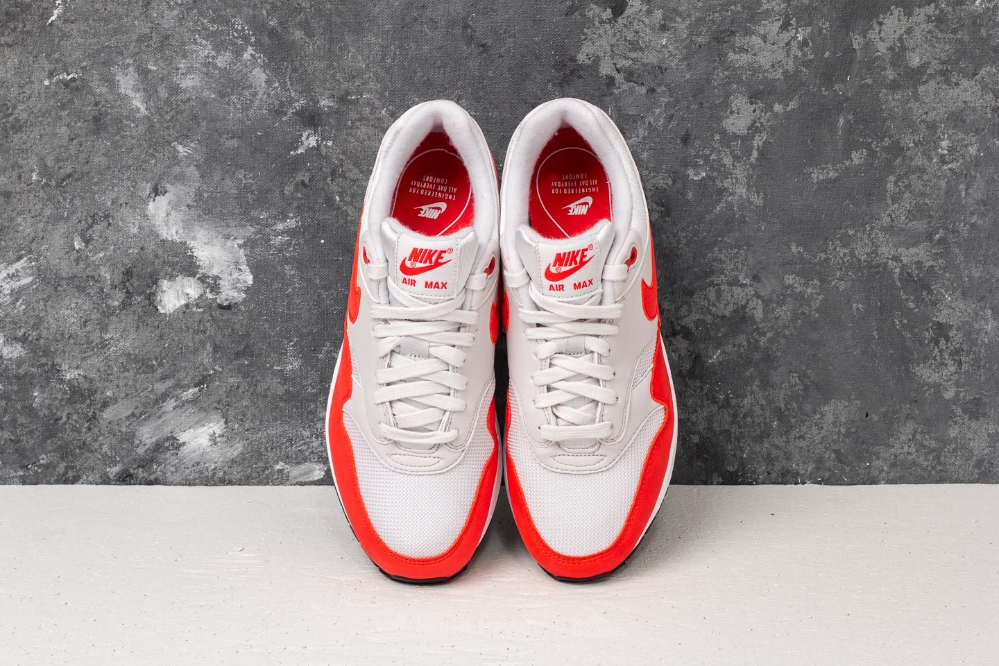 Air max 1 outlet vast grey on feet