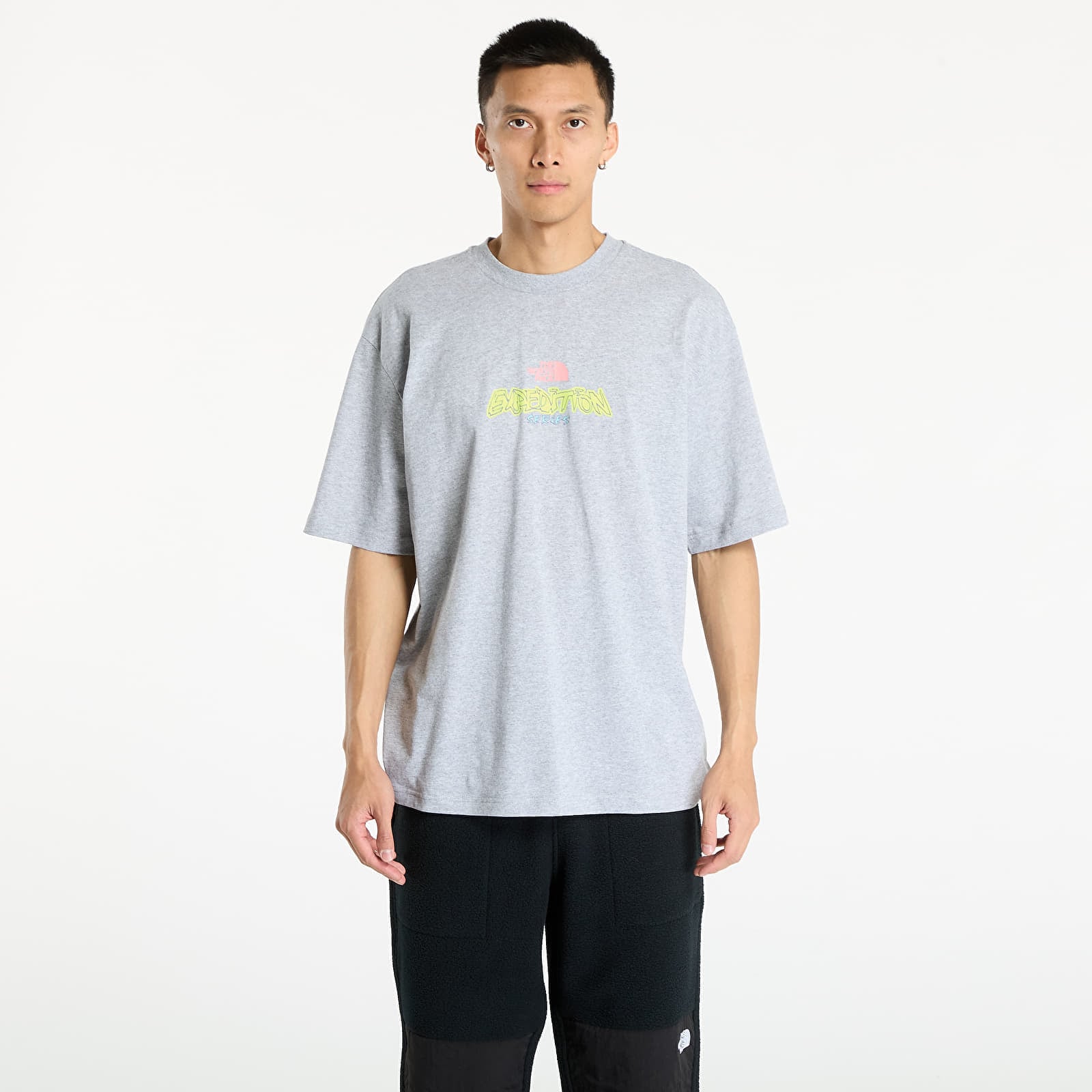 Tricou The North Face U Expedition Celebration Oversized S/S Tee UNISEX Light Grey Heather XL