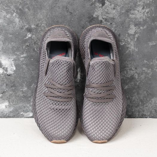 Adidas deerupt runner grey top three