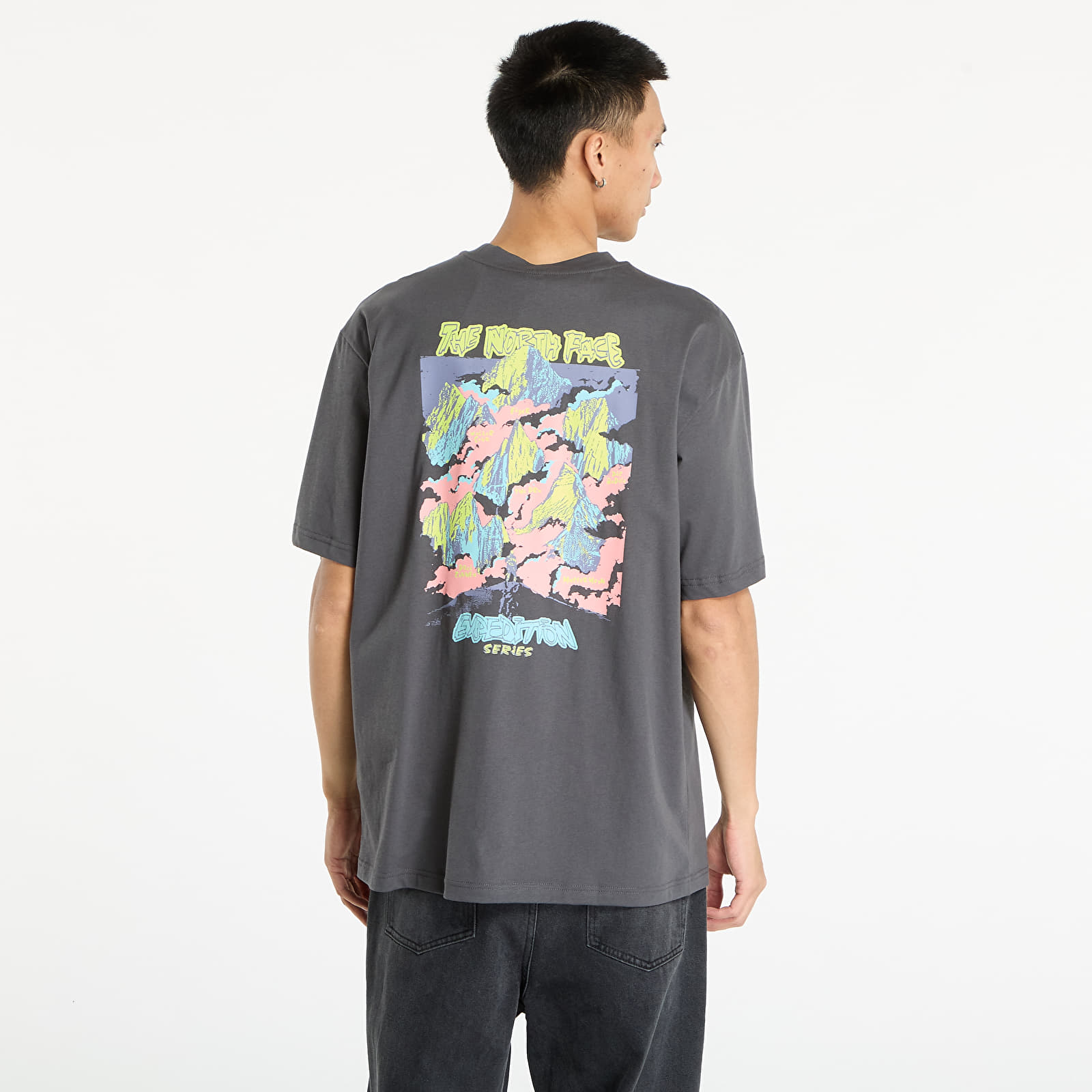 Majice T-shirt The North Face U Expedition Celebration Oversized S/S Tee UNISEX Anthracite Grey