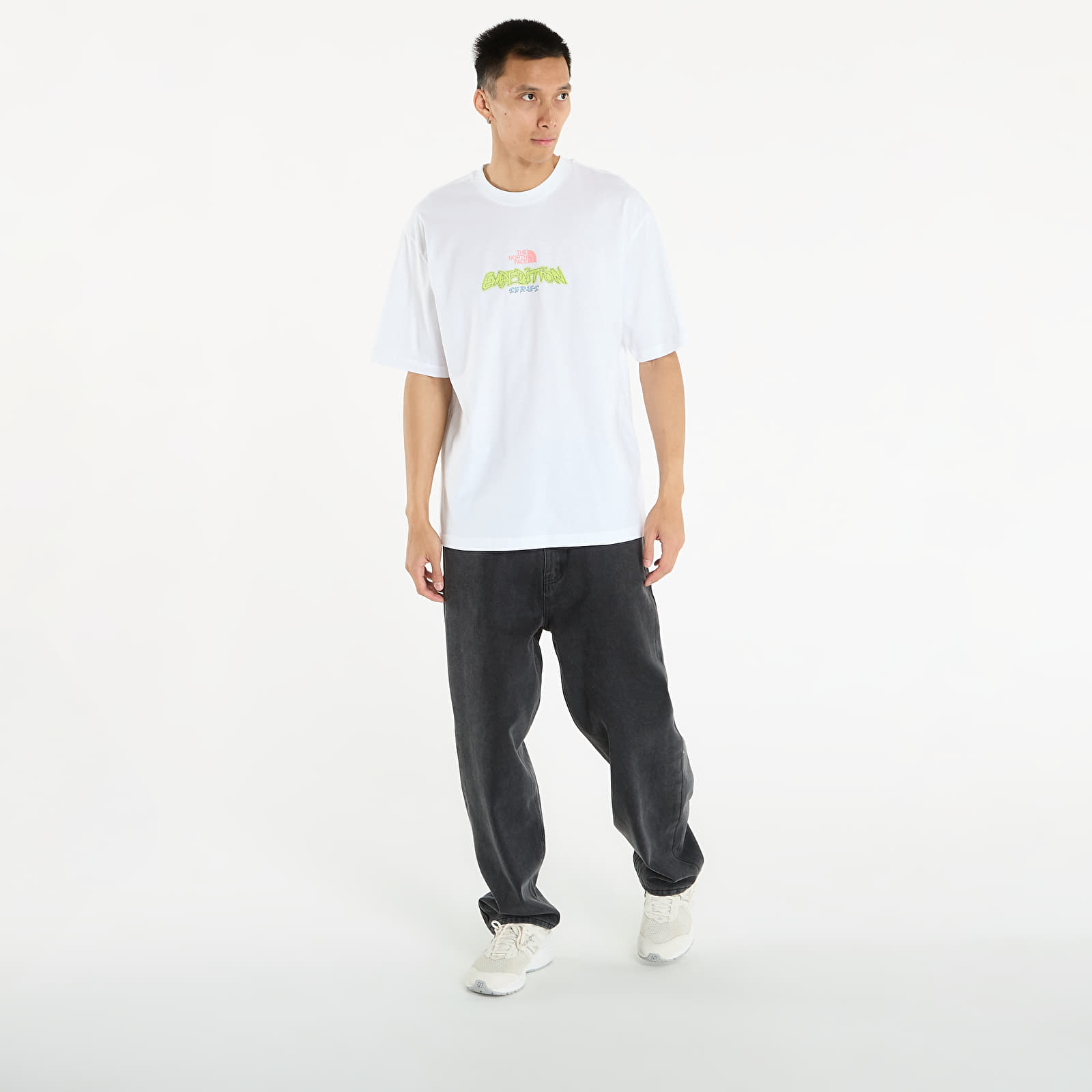 Majice T-shirt The North Face U Expedition Celebration Oversized S/S Tee UNISEX TNF White