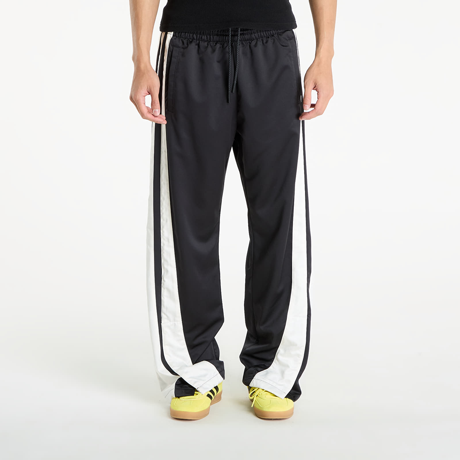 Trenerke adidas Luxe Trousers UNISEX Black