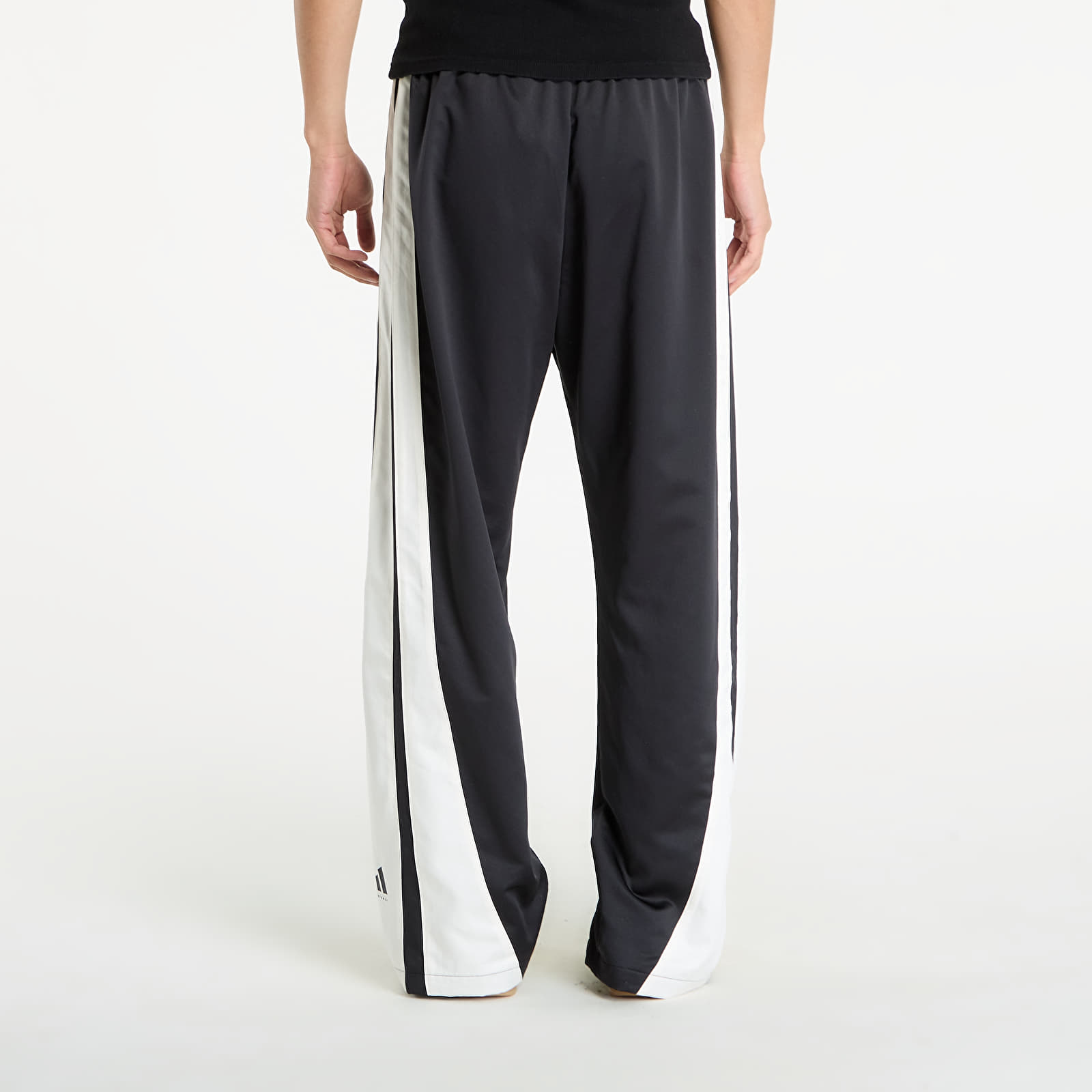 Trenerke adidas Luxe Trousers UNISEX Black