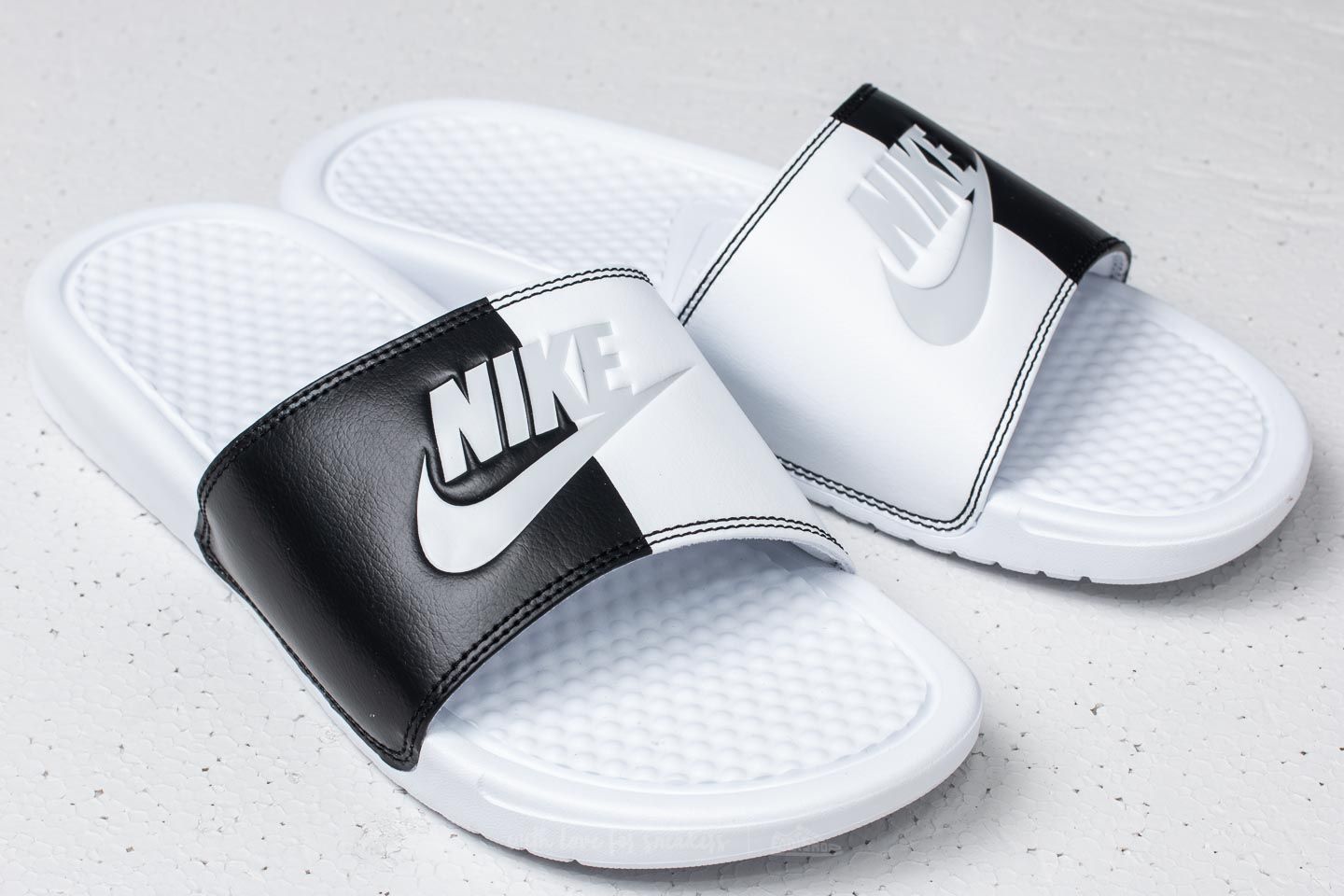 Moteriška avalynė Nike Wmns Benassi JDI BP White/ Pure Platinum-Black