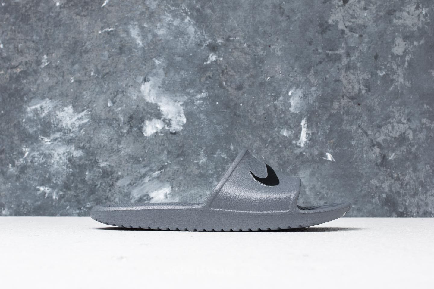 Nike kawa cheap shower grey