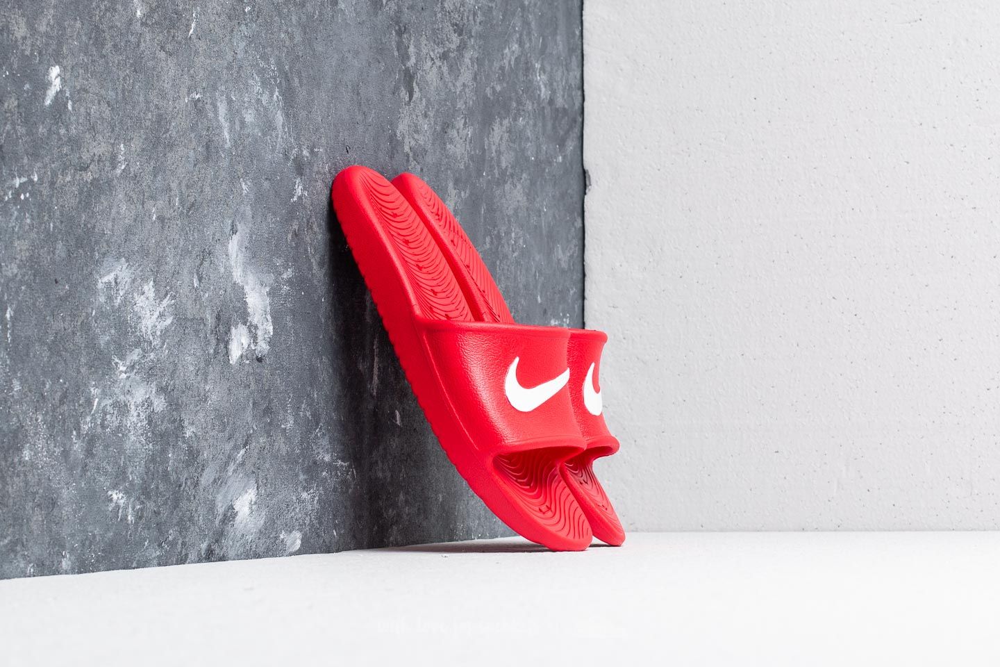 Nike kawa red sale