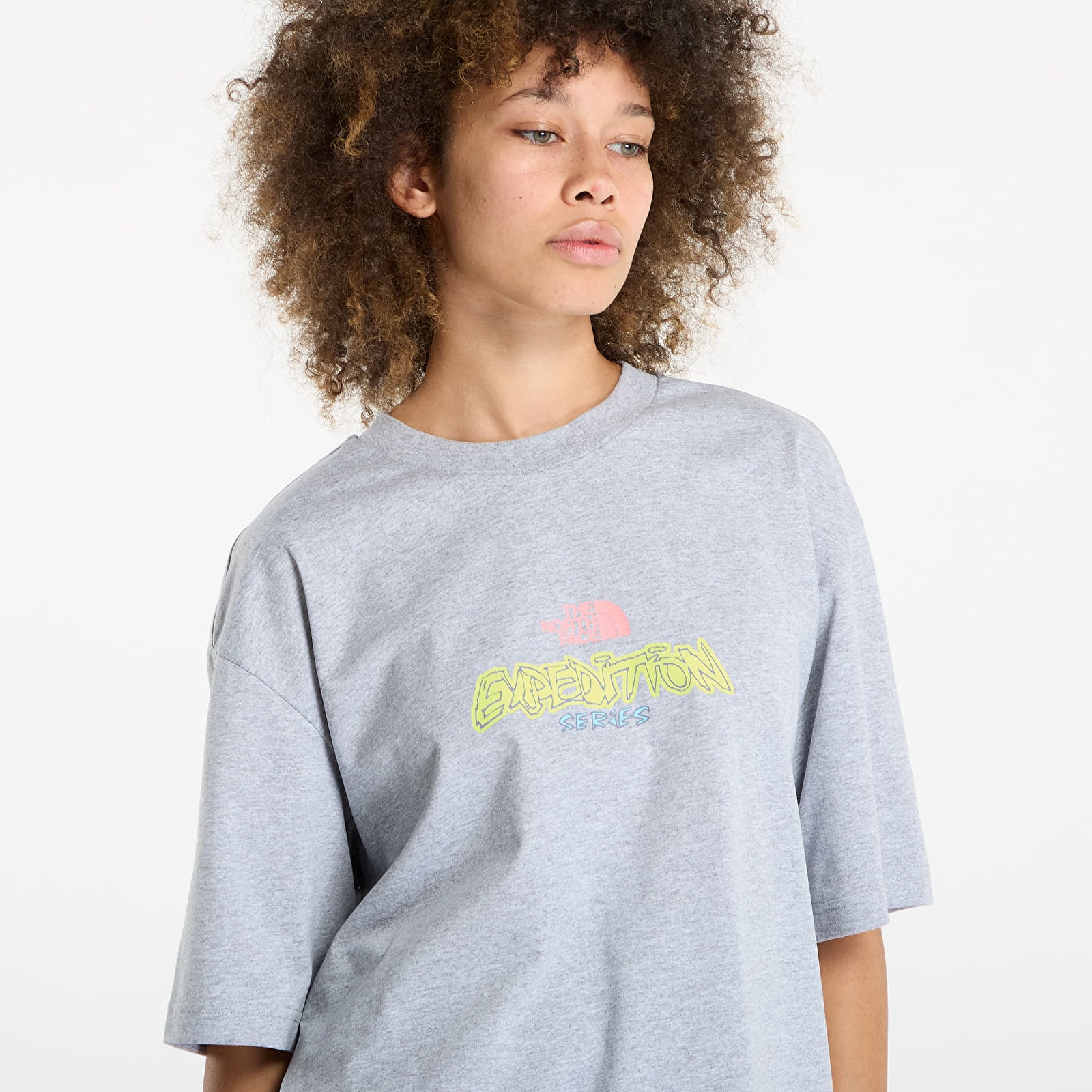 T-Shirts The North Face U Expedition Celebration Oversized S/S Tee UNISEX Light Grey Heather