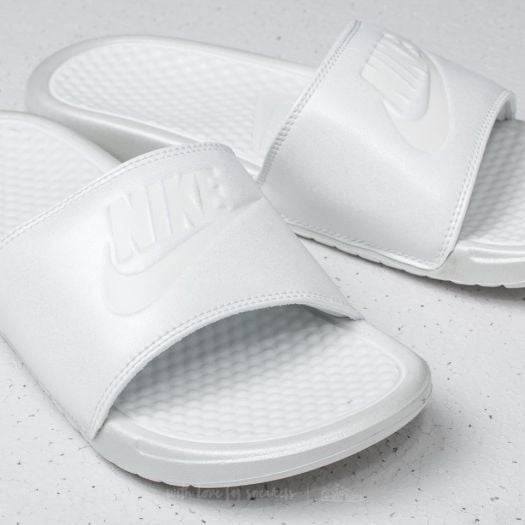 Nike benassi hot sale metallic qs