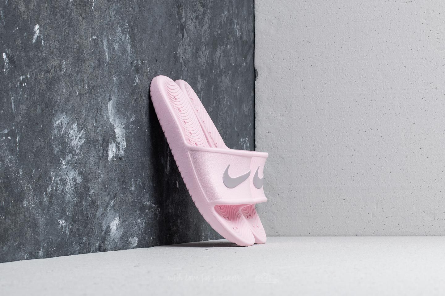 Moteriška avalynė Nike Wmns Kawa Shower Arctic Pink/ Atmosphere Grey