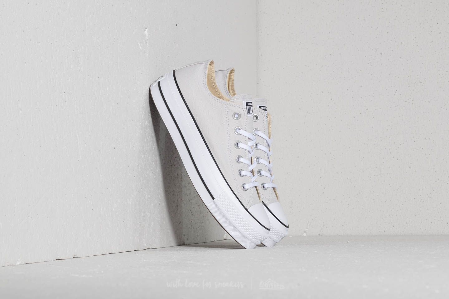 Women s shoes Converse Chuck Taylor All Star Lift Ox Mouse White Black Footshop