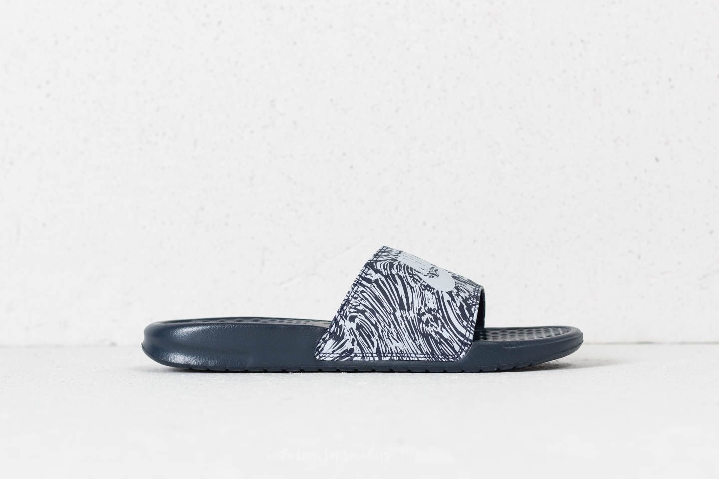 Meeste kingad Nike Benassi JDI Print Obsidian/ Pure Platinum