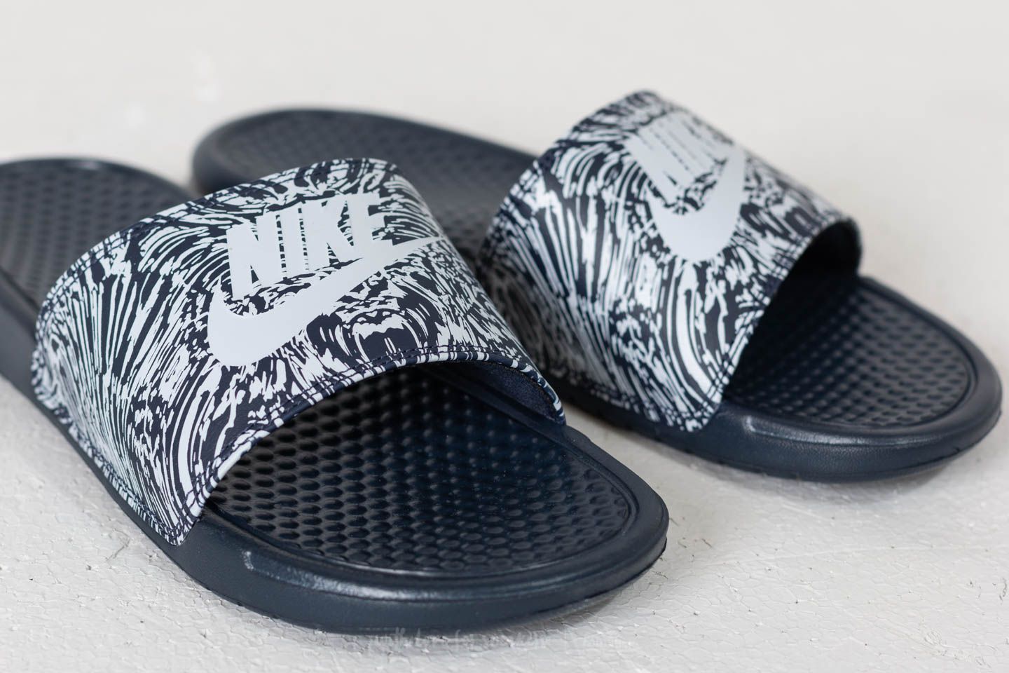 Nike shop benassi obsidian
