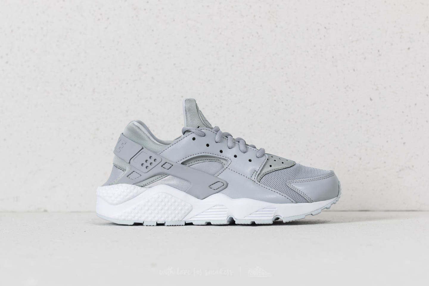 Încălțăminte și sneakerși pentru femei Nike Air Huarache Run Wmns Wolf Grey/ Pure Platinum-White