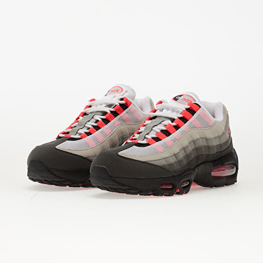 靴 Nike Air Max 95 OG Big Bubble Solar Red Nike Air Max 95 Big Bubble OG “Solar Red”が国内10月10日より