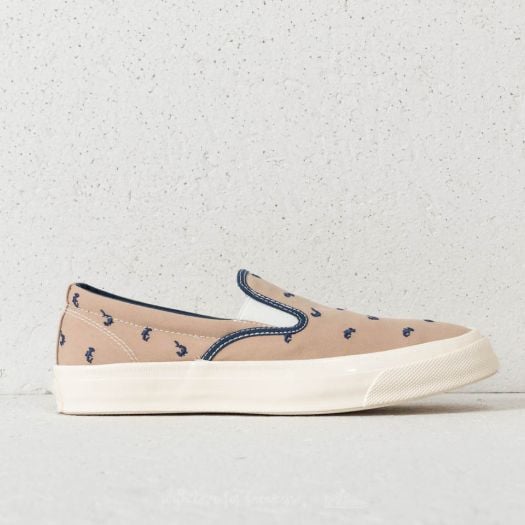 Converse slip on deck star clearance