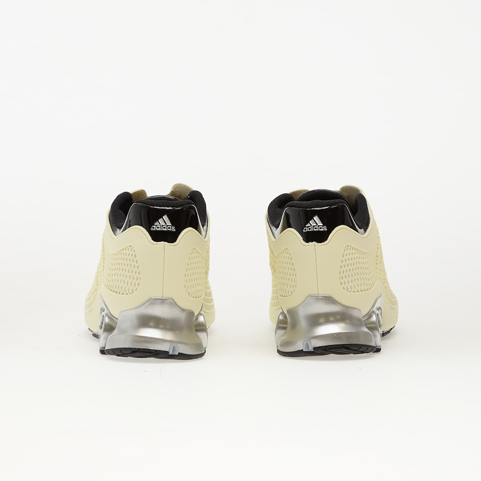 Мъжки кецове и обувки adidas Megaride S2 Off White/ Core Black/ Metallic Silver