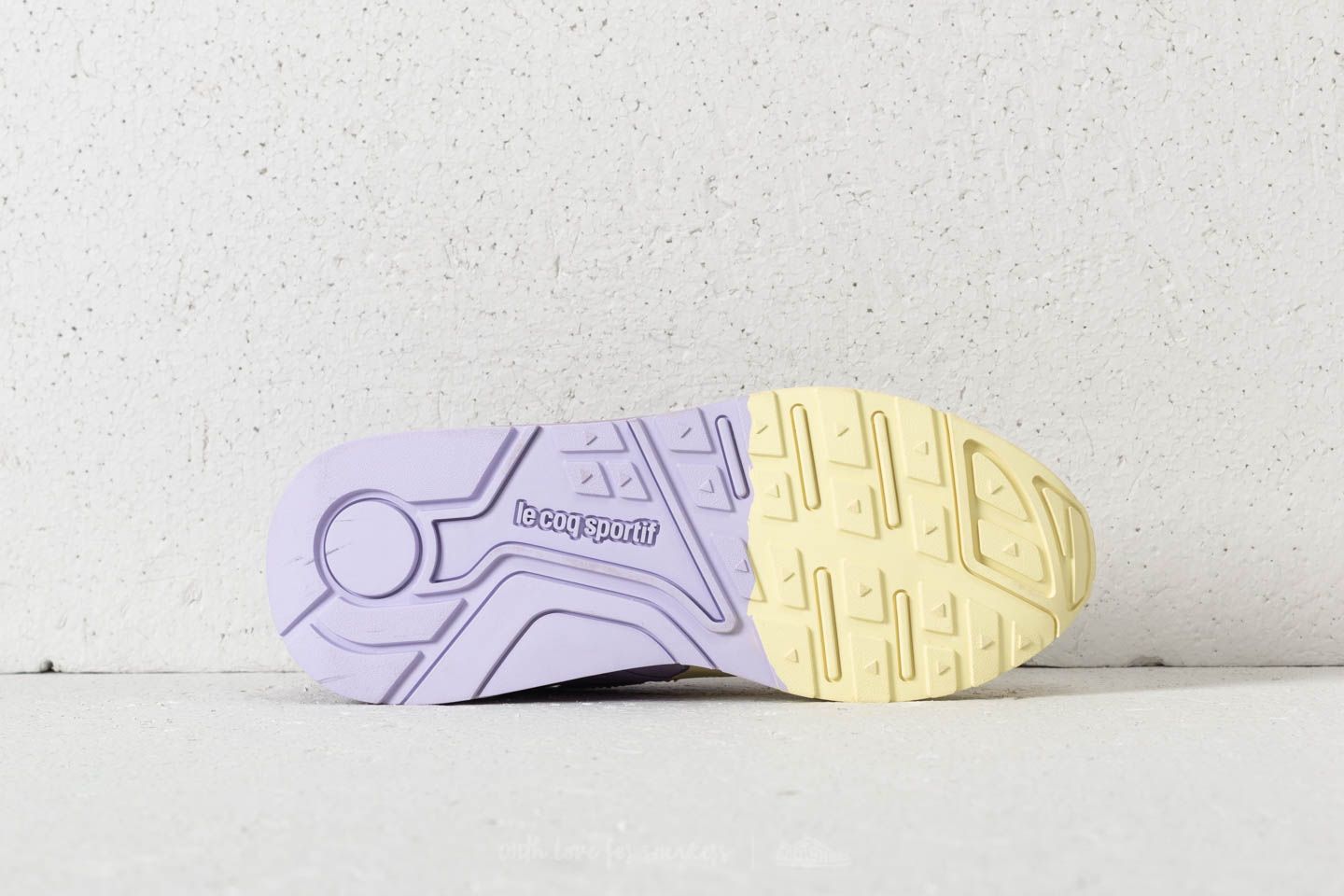 Мъжки кецове и обувки le coq sportif LCS R800 S Nubuck Orchid Tint/ Wax Yellow
