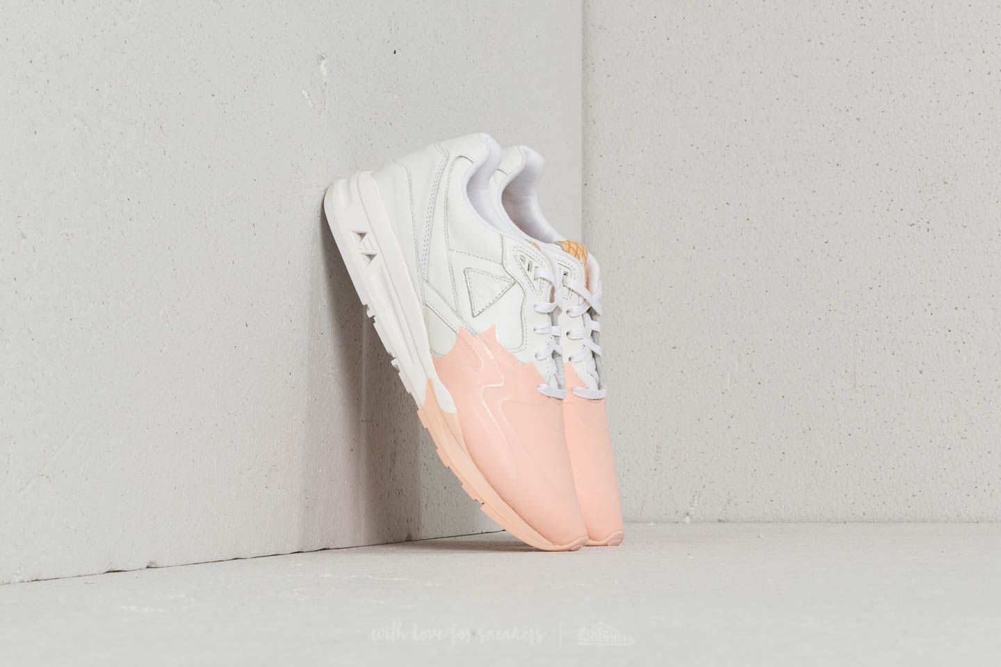 Herren Sneaker und Schuhe le coq sportif LCS R800 Leather Optical White/ Scallop Sheel