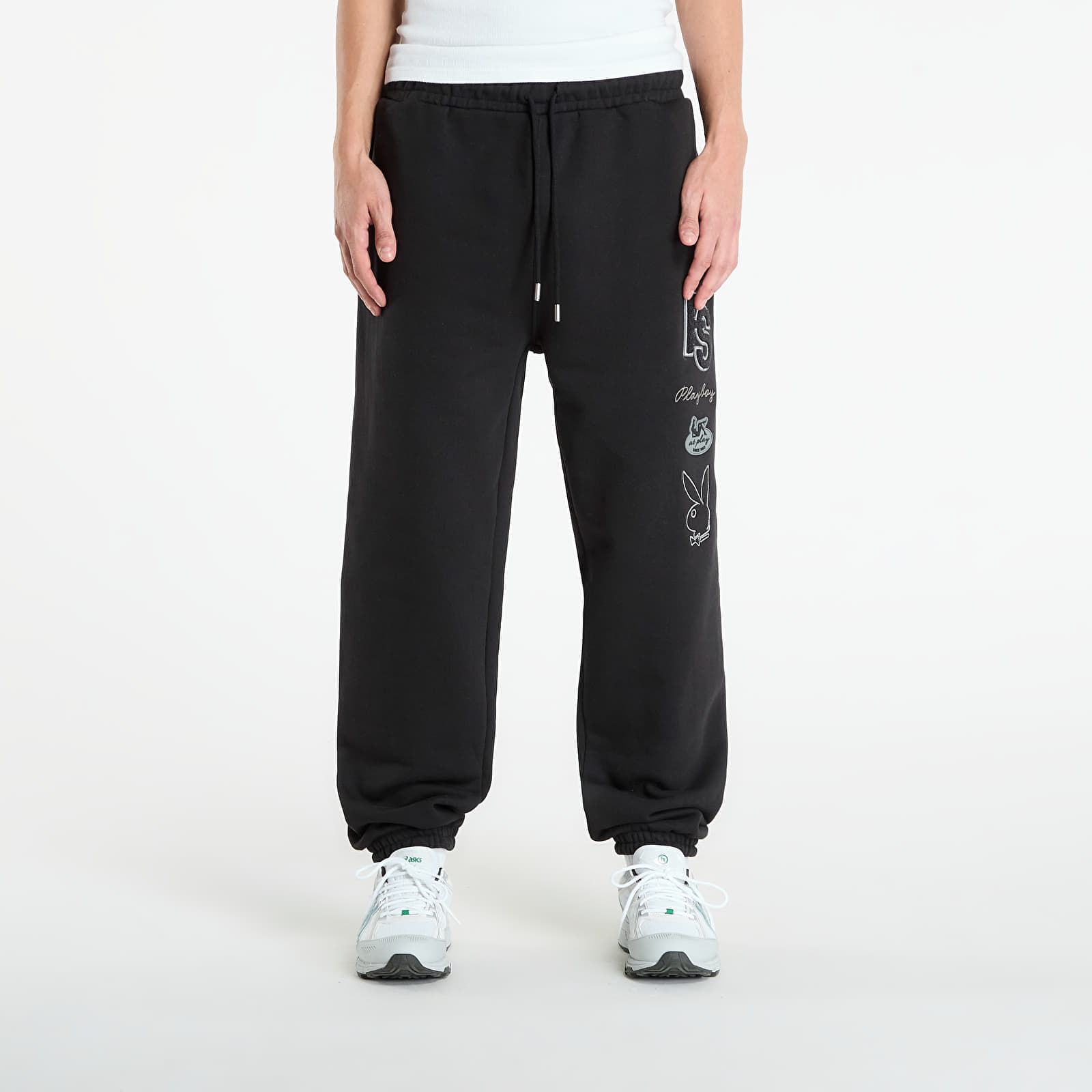 Pantaloni de trening Playboy x FTSHP Varsity Sweatpants UNISEX Black XS