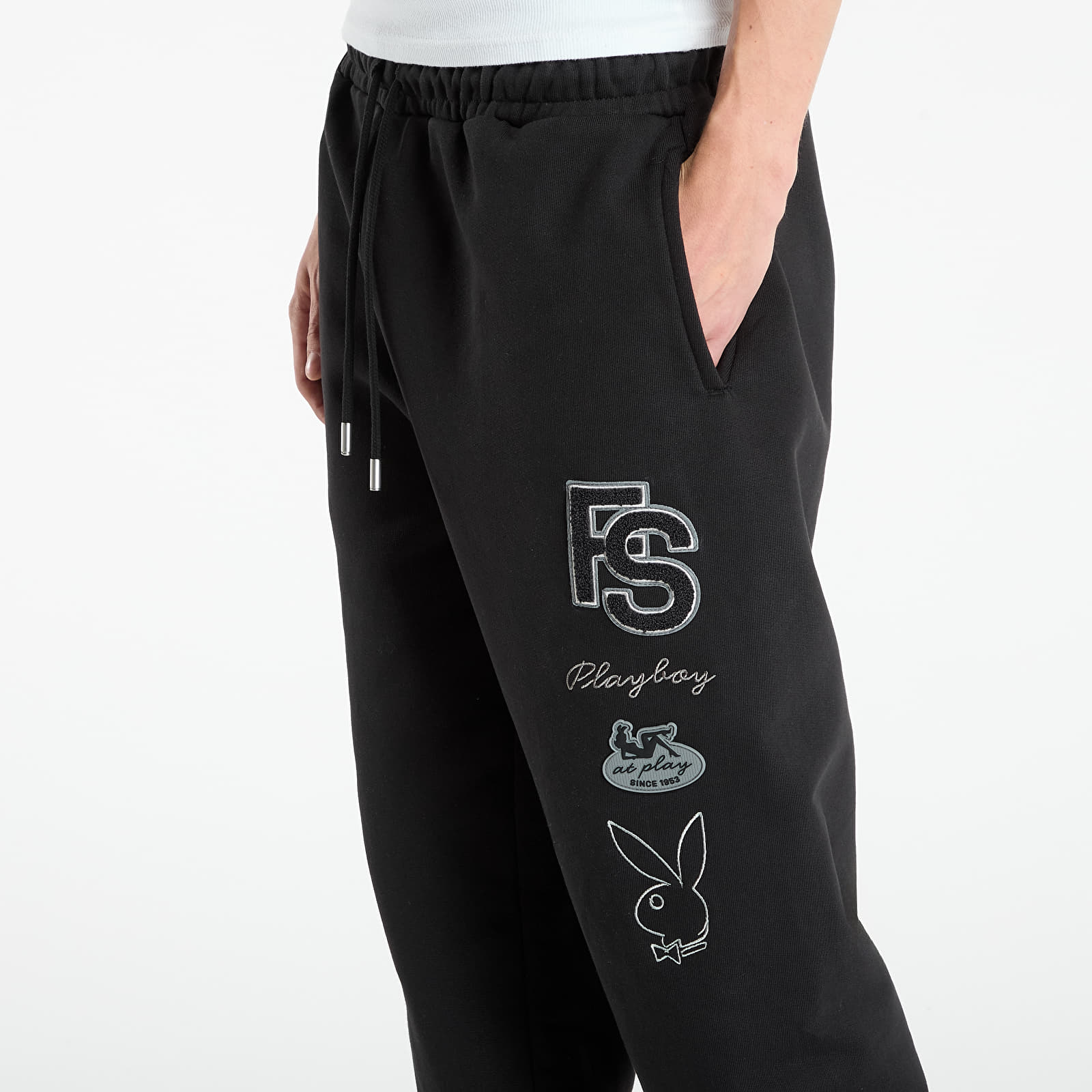 Trenirka hlače  Playboy x FTSHP Varsity Sweatpants UNISEX Black
