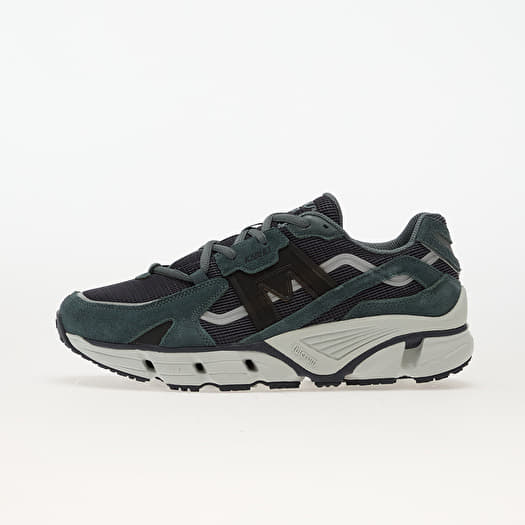 Karhu Super Fulcrum India Ink/ Black
