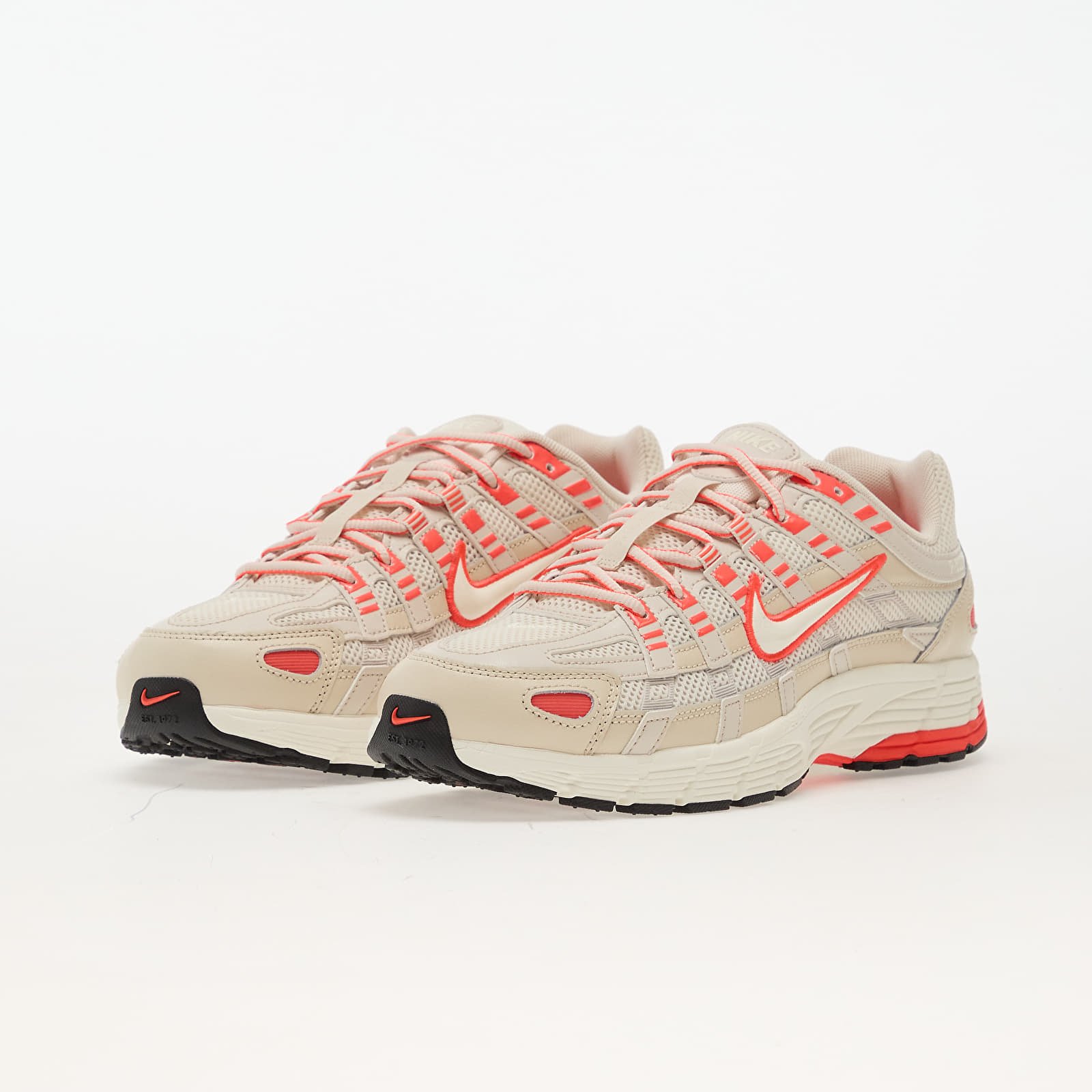 Moški čevlji Nike P-6000 Brt Crimson/ Soft Pearl-Lt Orewood Brn-Black-Mtlc Silver-Brt Crimson