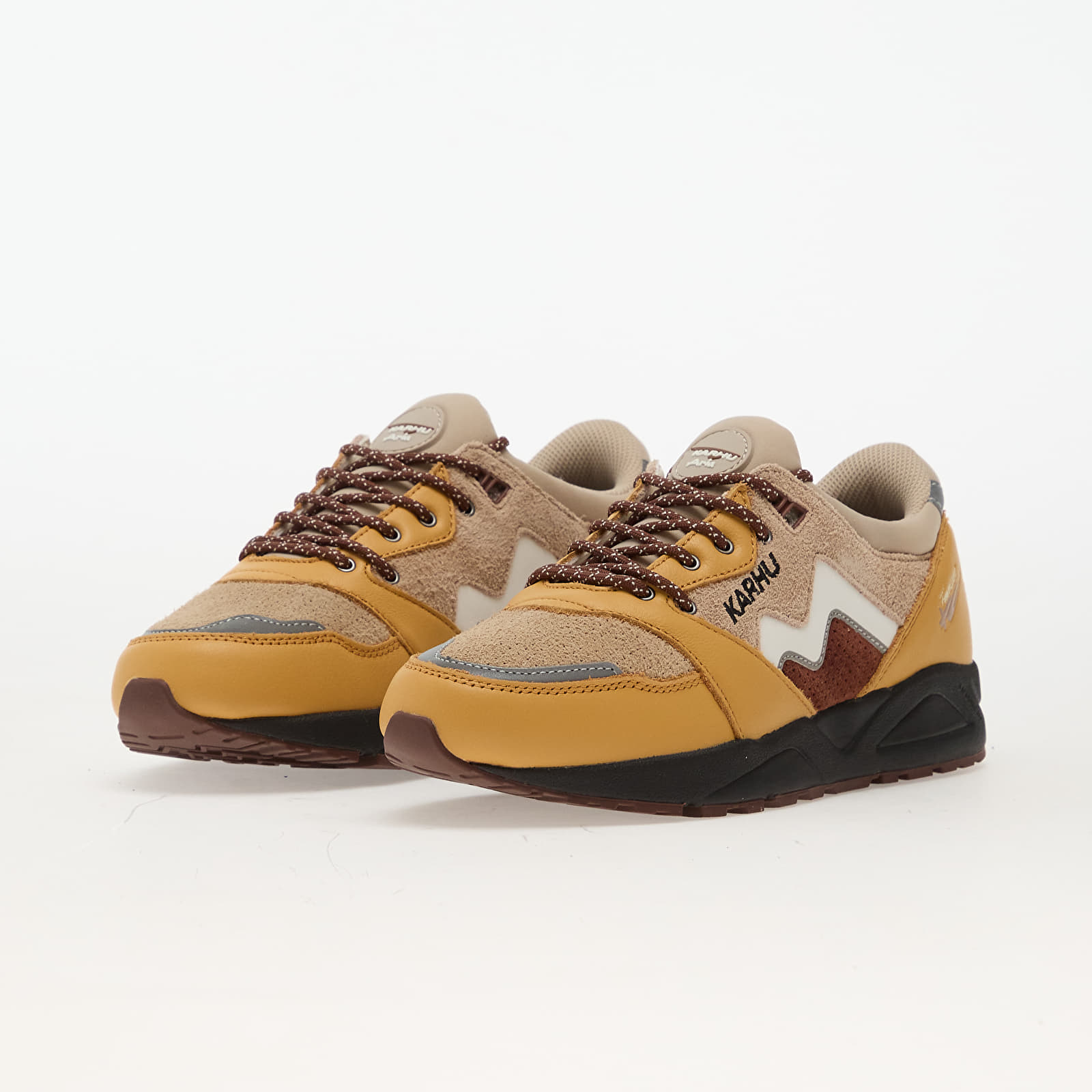 Moški čevlji Karhu Aria 95 Oak Buff/ White