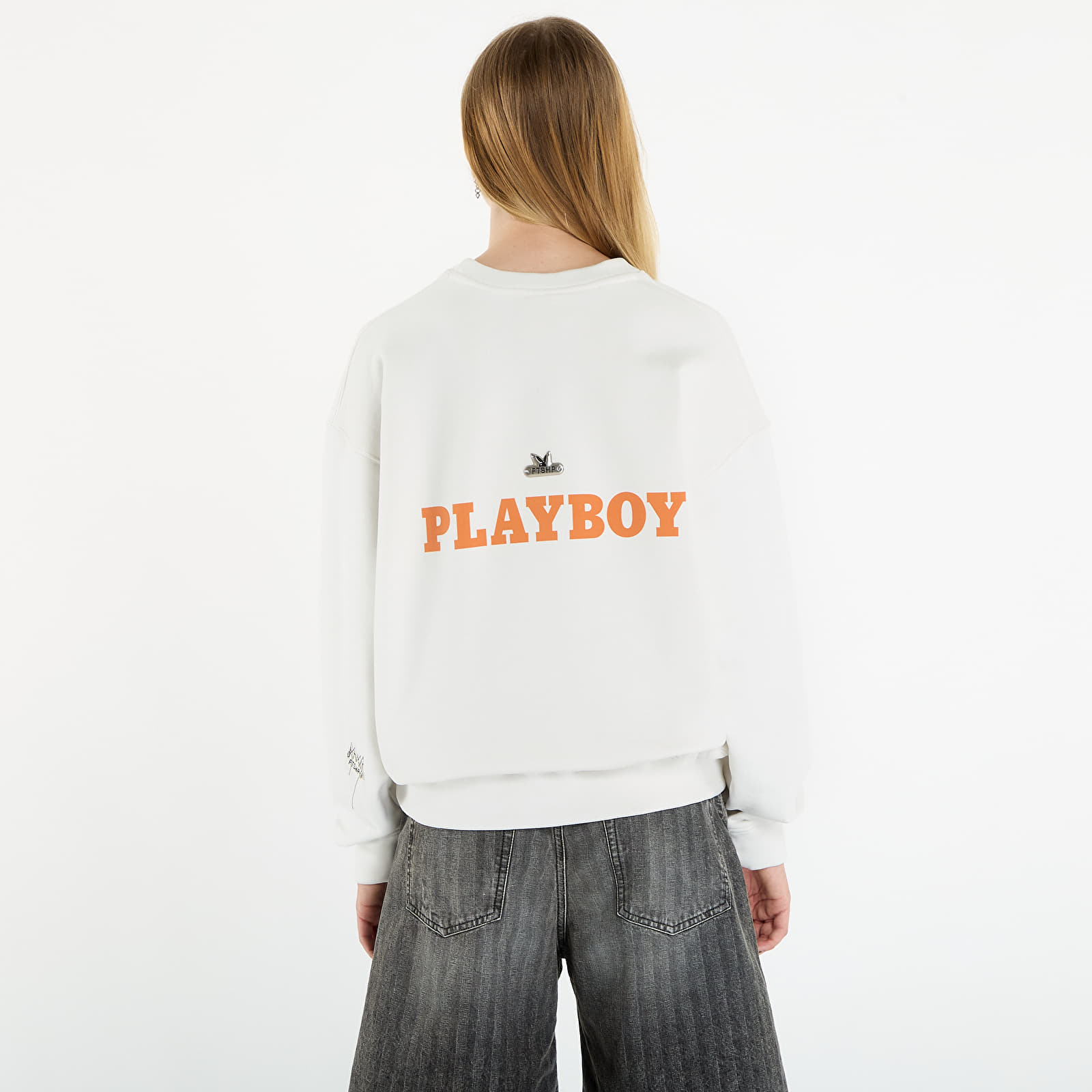 Hupparit ja collegepaidat Playboy x FTSHP Crewneck UNISEX Off White