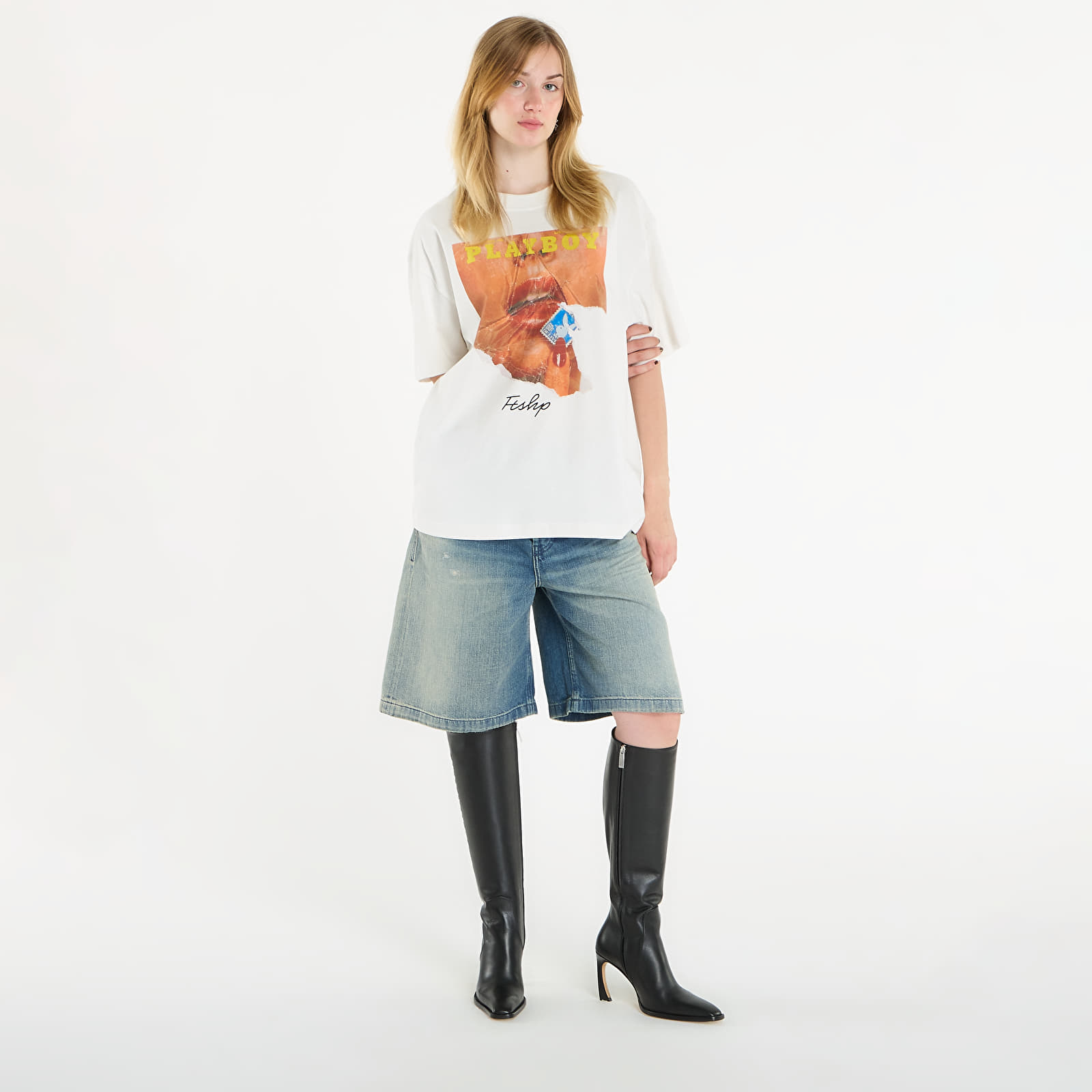 T-paidat Playboy x FTSHP Cover Tee 1973/4 UNISEX Off-White