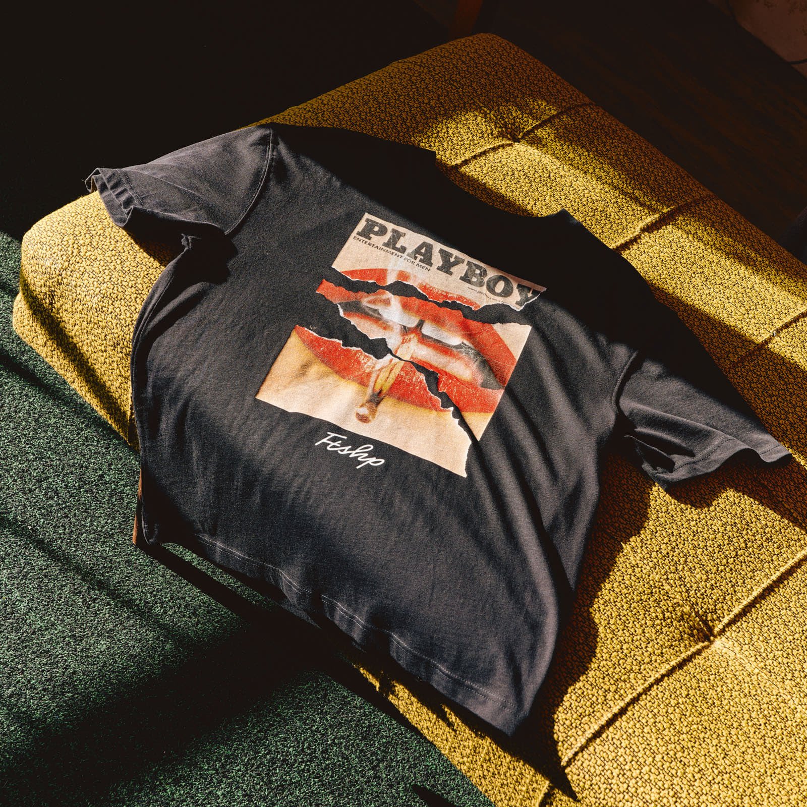 T-paidat Playboy x FTSHP Cover Tee 1973/7 UNISEX Black