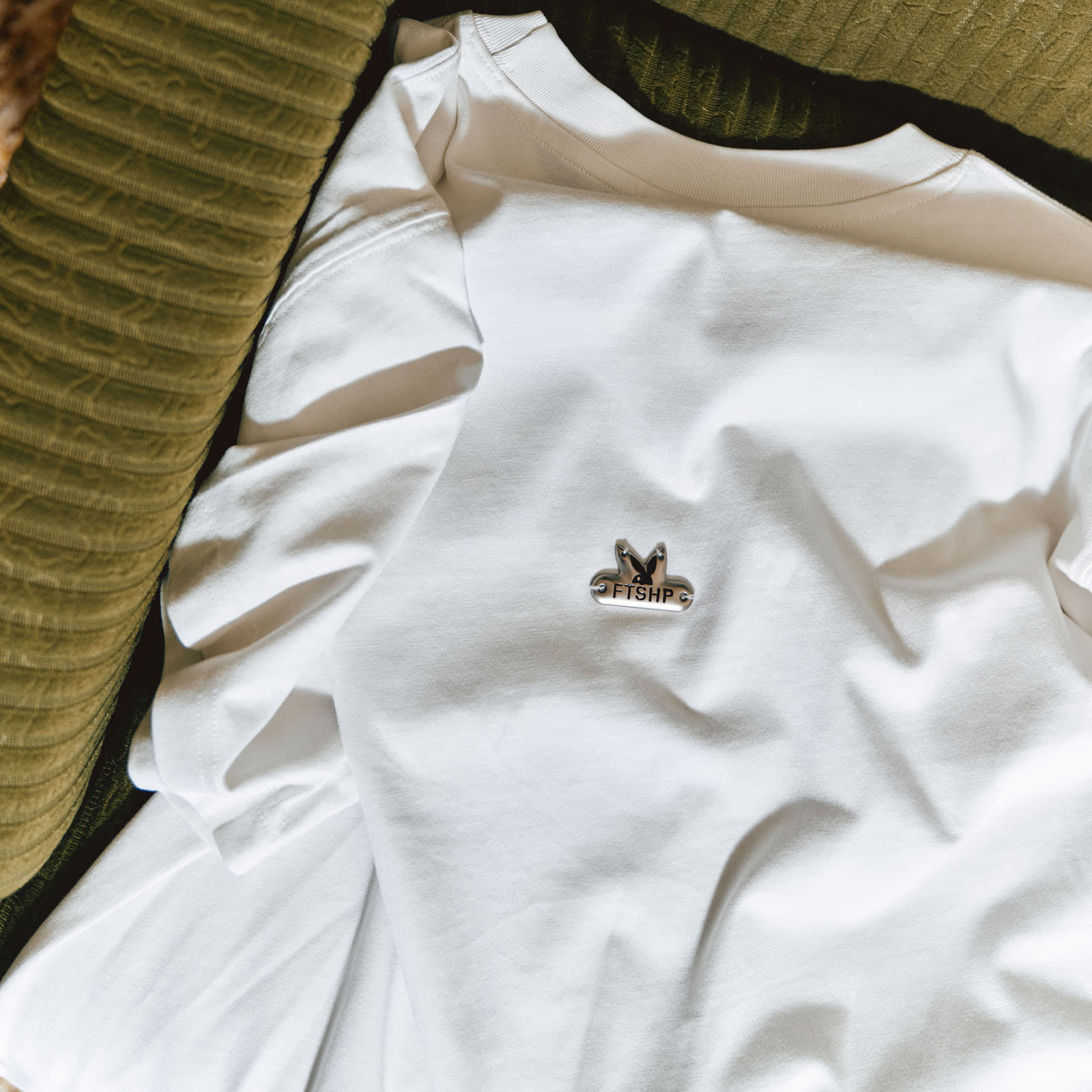 T-paidat Playboy x FTSHP Covers Tee UNISEX Off-White