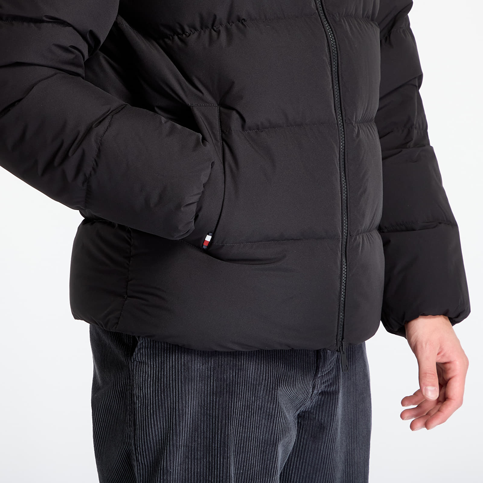 Meeste jakid Tommy Hilfiger Down Hooded Puffer Jacket Black