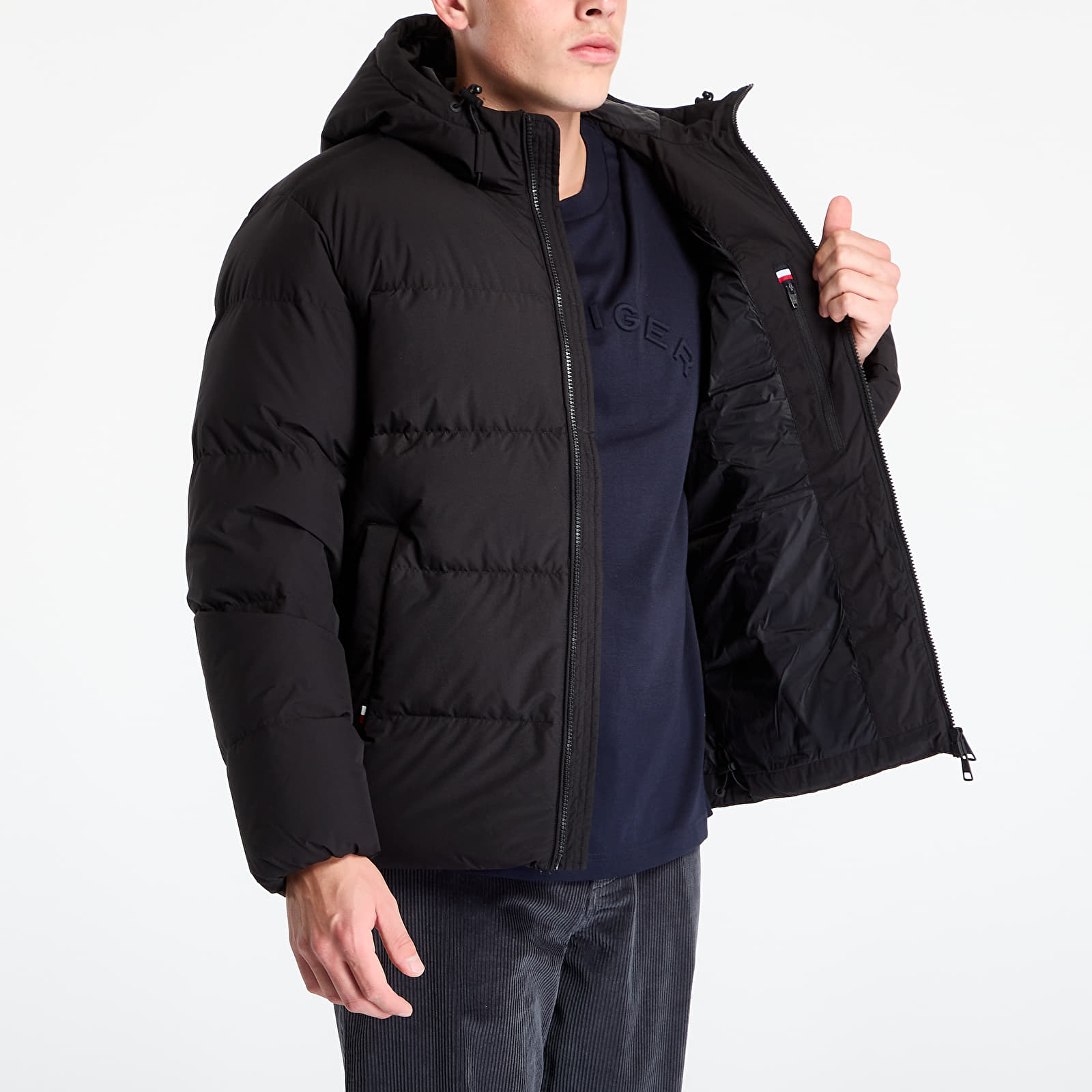 Meeste jakid Tommy Hilfiger Down Hooded Puffer Jacket Black